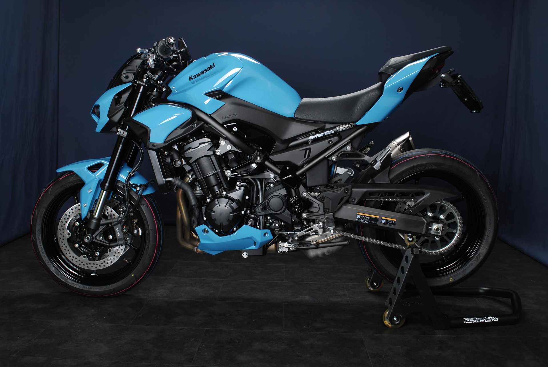 KAWASAKI Z 900 (35kW) MY27 - Sonderumbau-image-12