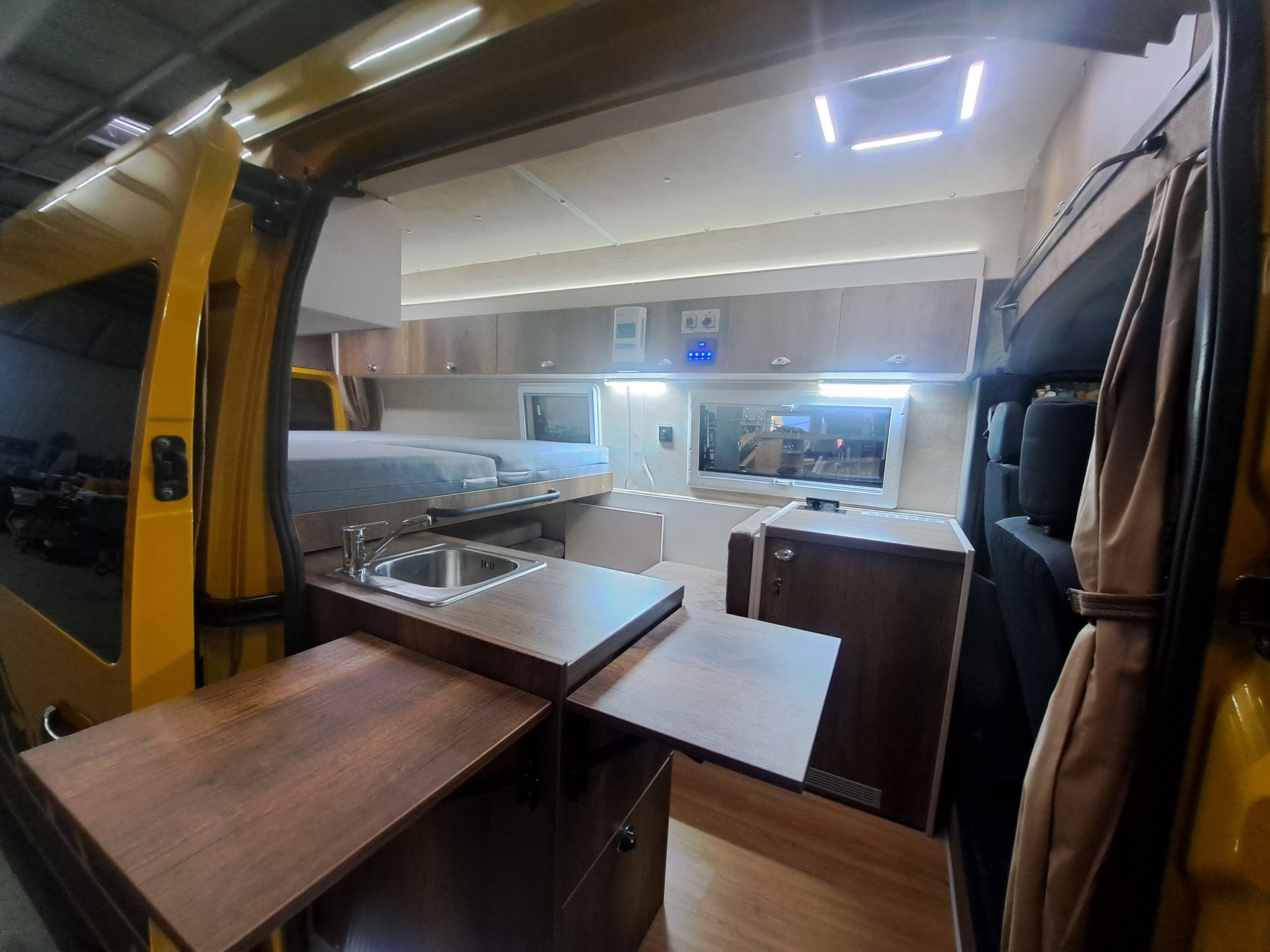 RENAULT MASTER CAMPER WOHNMOBIL-image-6