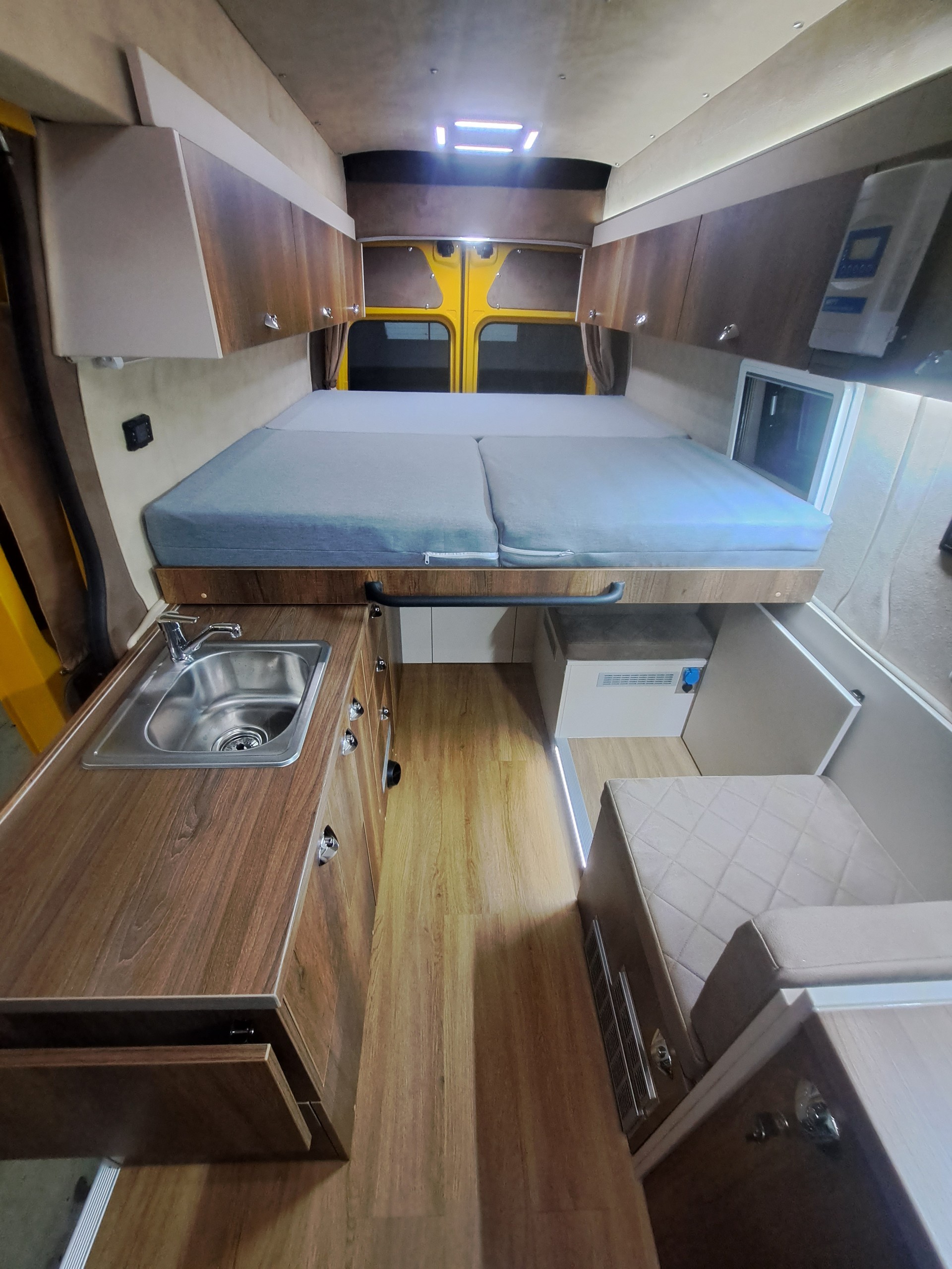 RENAULT MASTER CAMPER WOHNMOBIL-image-8