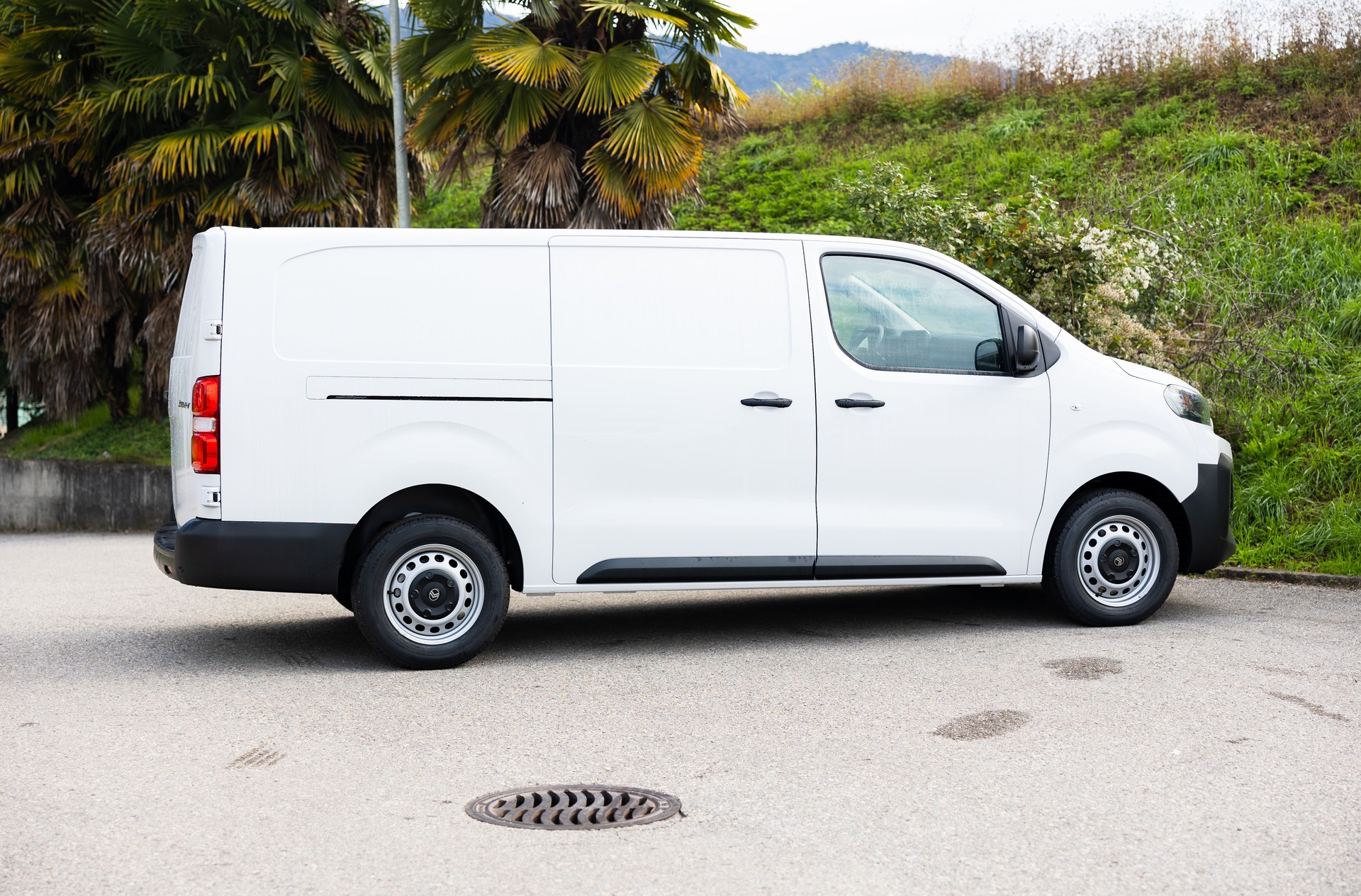 CITROEN NEW MODEL 2026 Jumpy L3 2.0 BlueHDi 150 XL-image-5