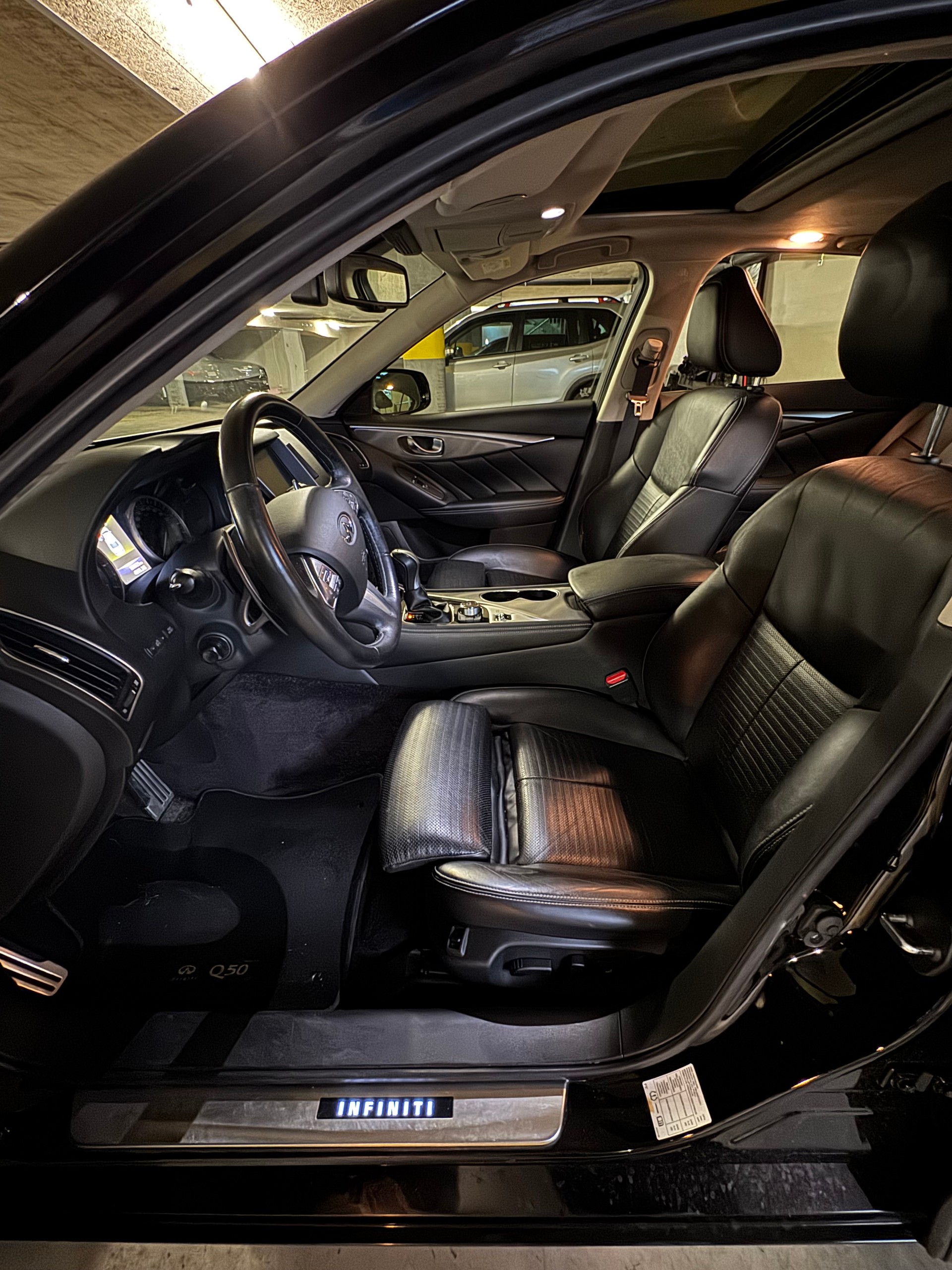 INFINITI 2.2d Sport Tech-image-5