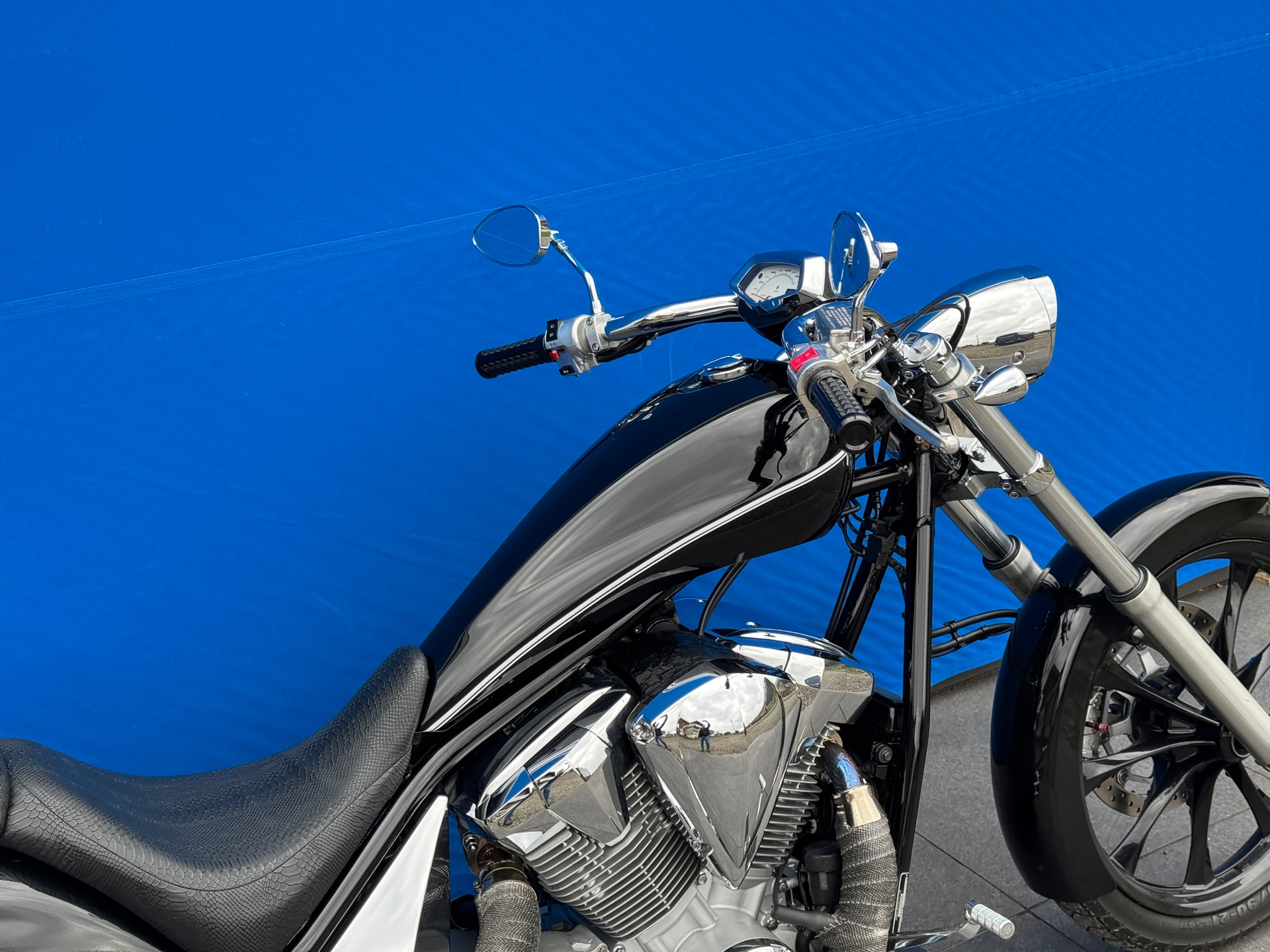 HONDA VT 1300 CX ABS-image-3