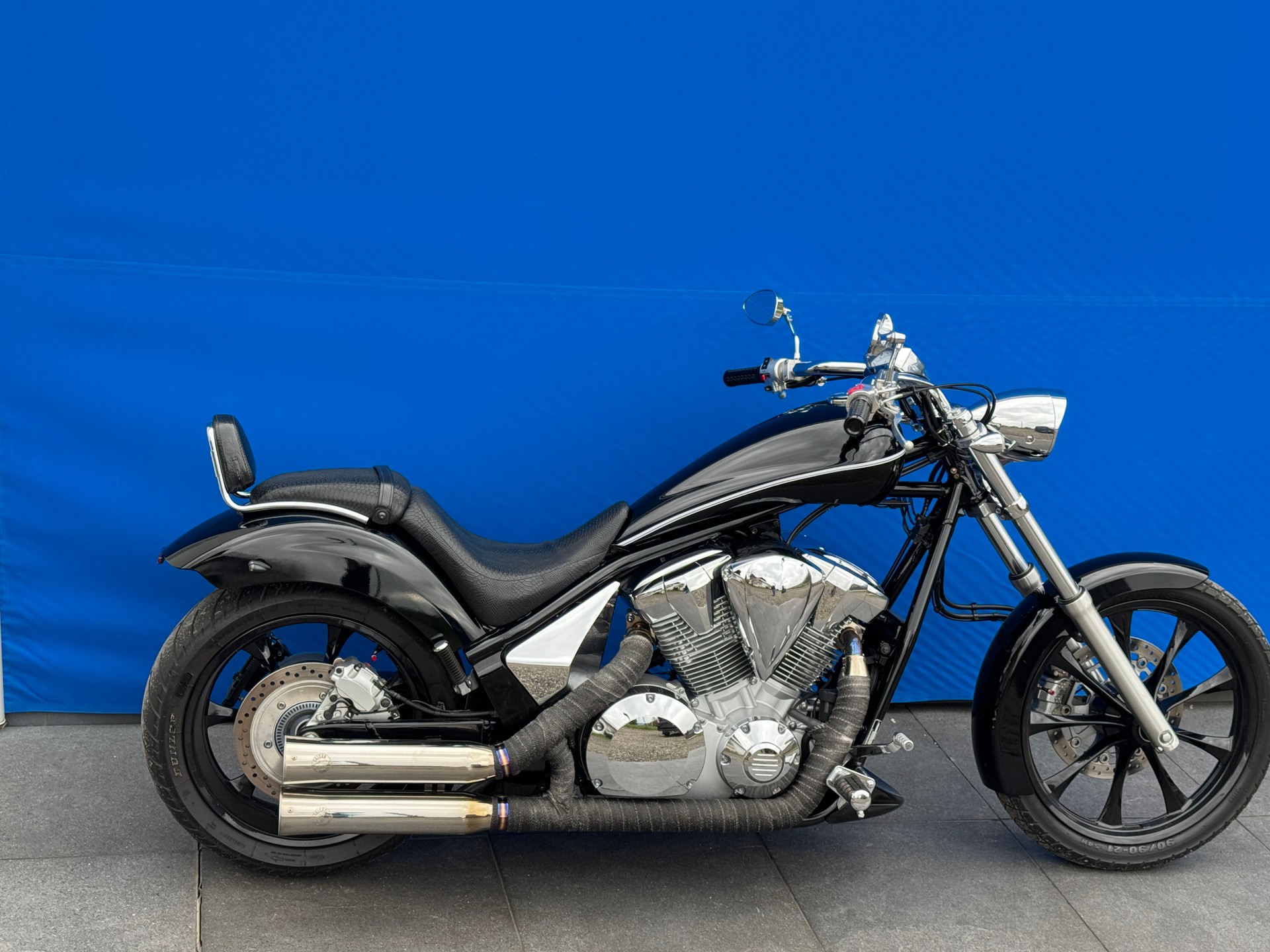 HONDA VT 1300 CX ABS-image-12