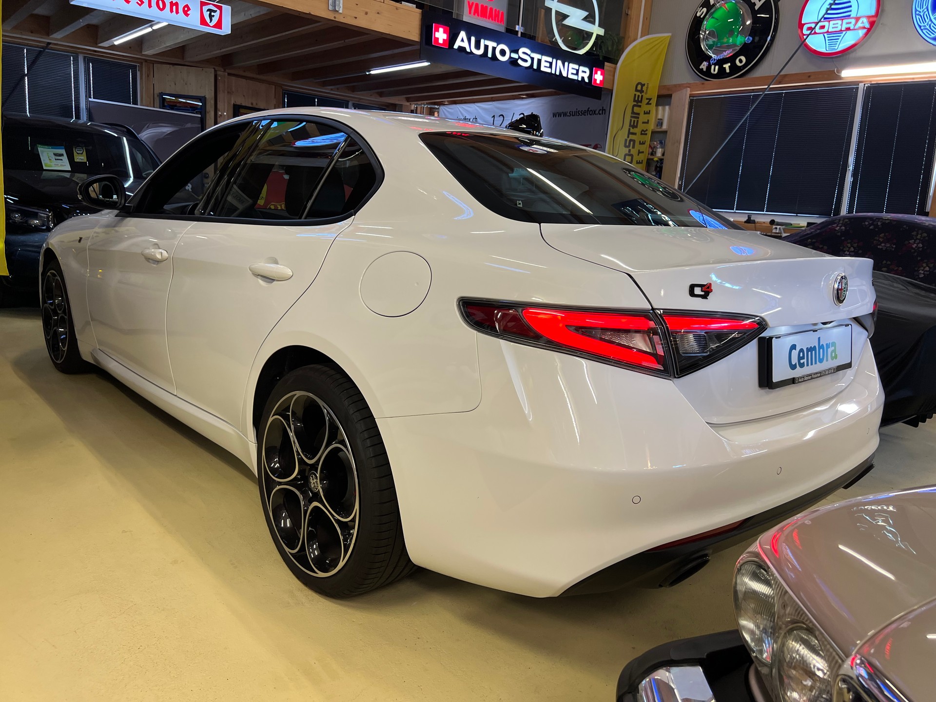 ALFA ROMEO Q4-GIULIA 2.0 Ti Edition Q4 "MIT 6`400 KM !!" CH WAGEN. TOP AUSSTATTUNG !! NETTO PREIS 42`900.--image-6