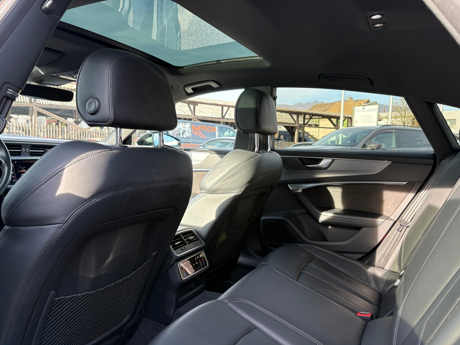 AUDI A7 Sportback 55 TFSI quattro S-tronic-image-12