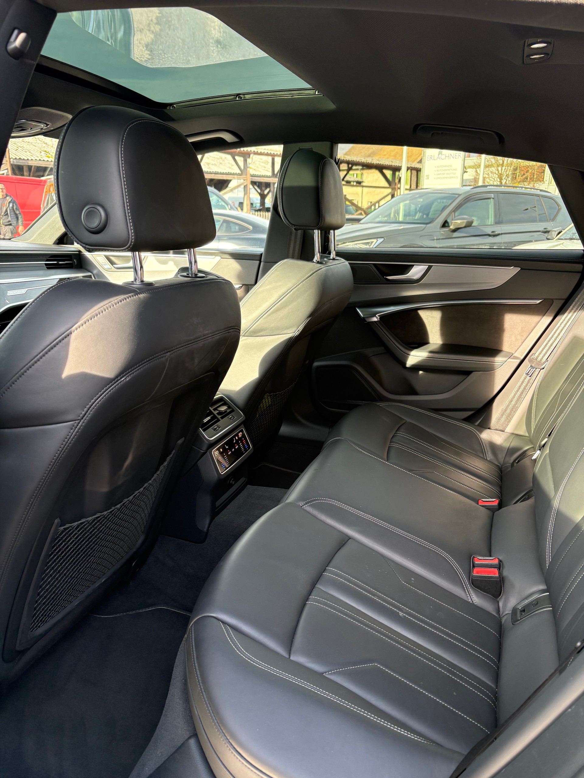 AUDI A7 Sportback 55 TFSI quattro S-tronic-image-11