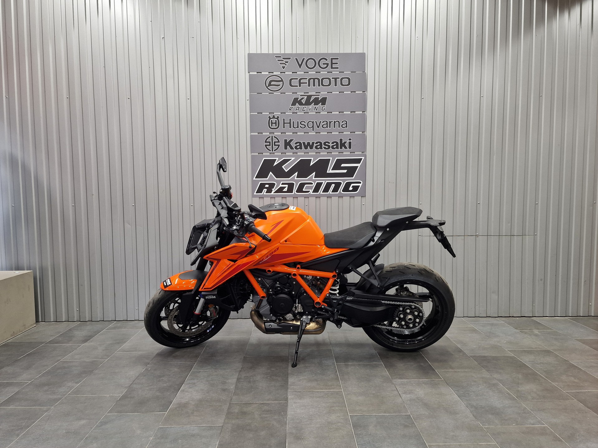KTM 1390 Super Duke R EVO-image-1
