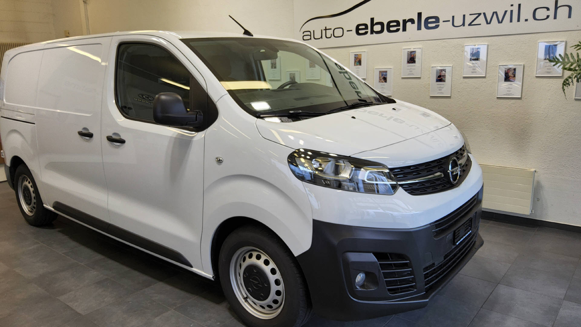 OPEL Vivaro Cargo 2.7 t M 2.0 D 144 S/S