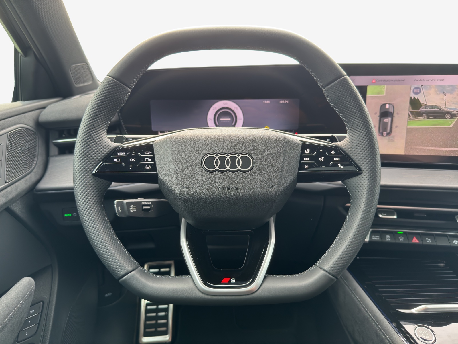 AUDI Q3 Sportback e-hybrid 200 kW S tronig-image-13
