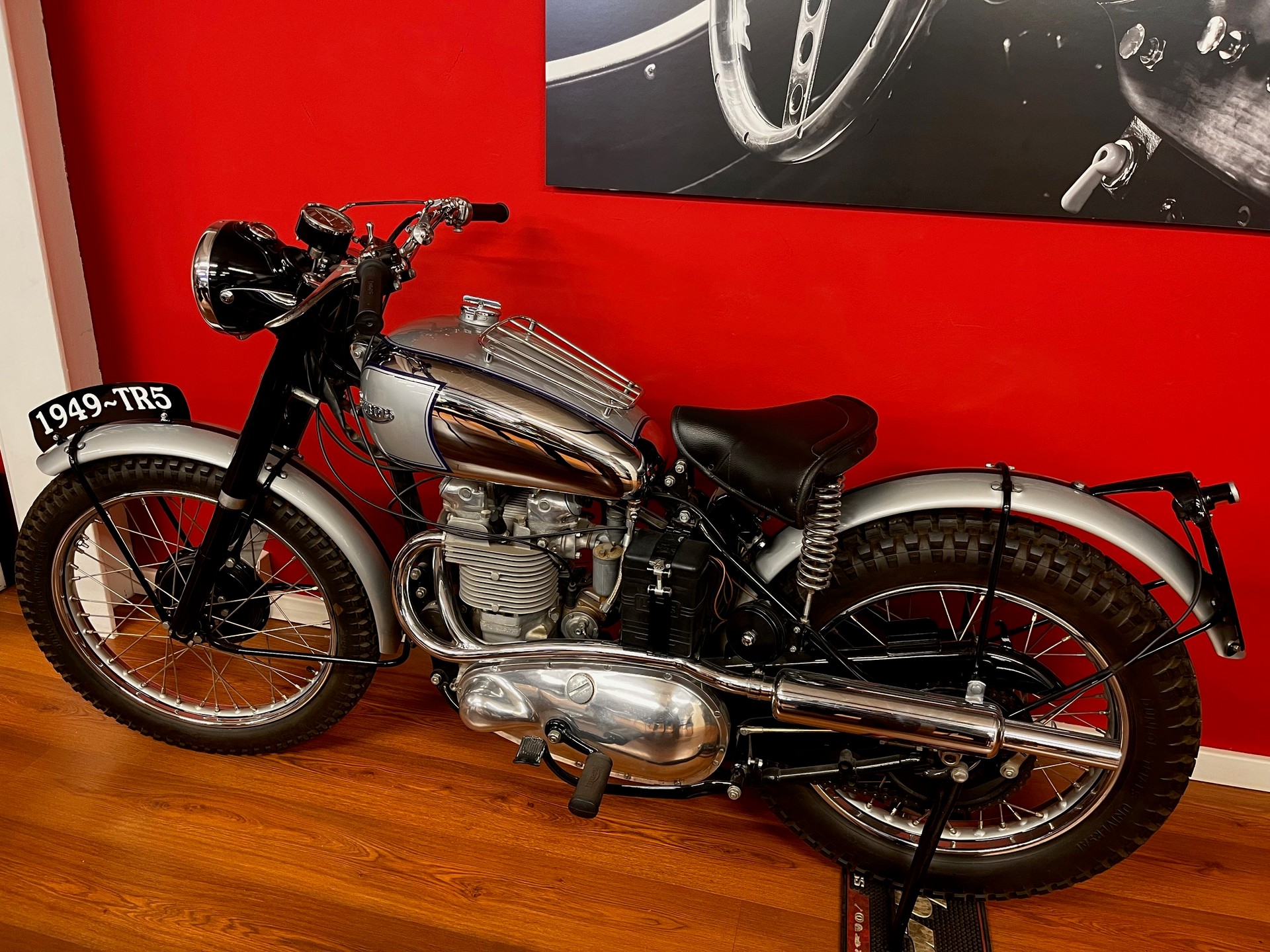 TRIUMPH Trophy-image-3