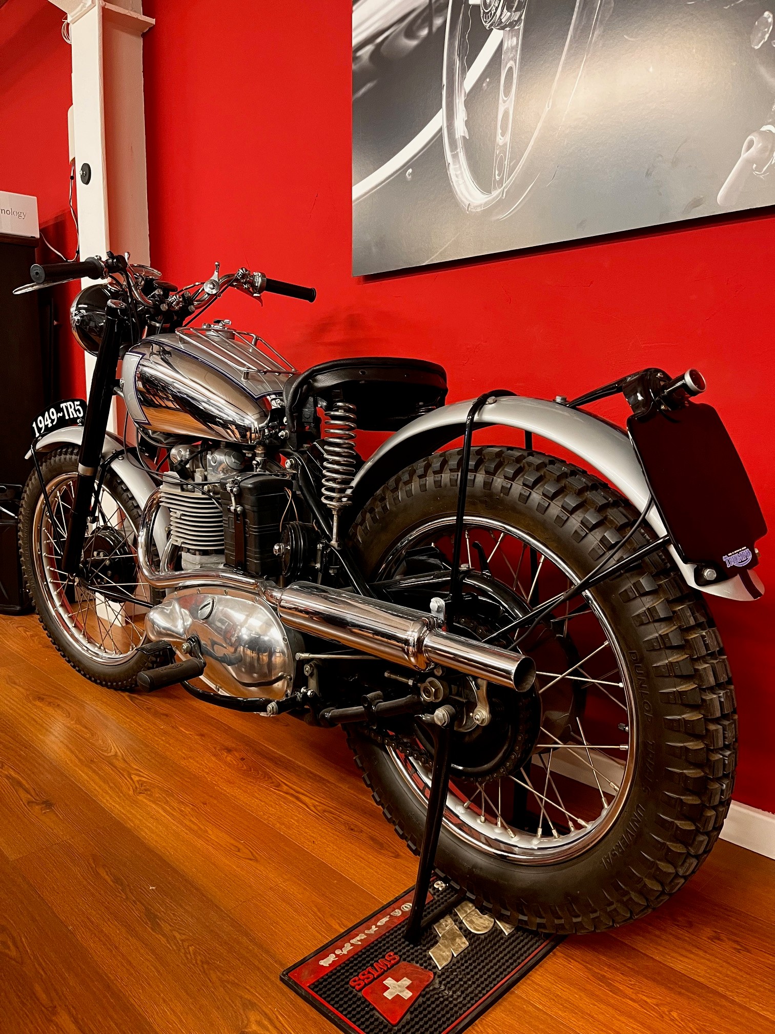 TRIUMPH Trophy-image-2