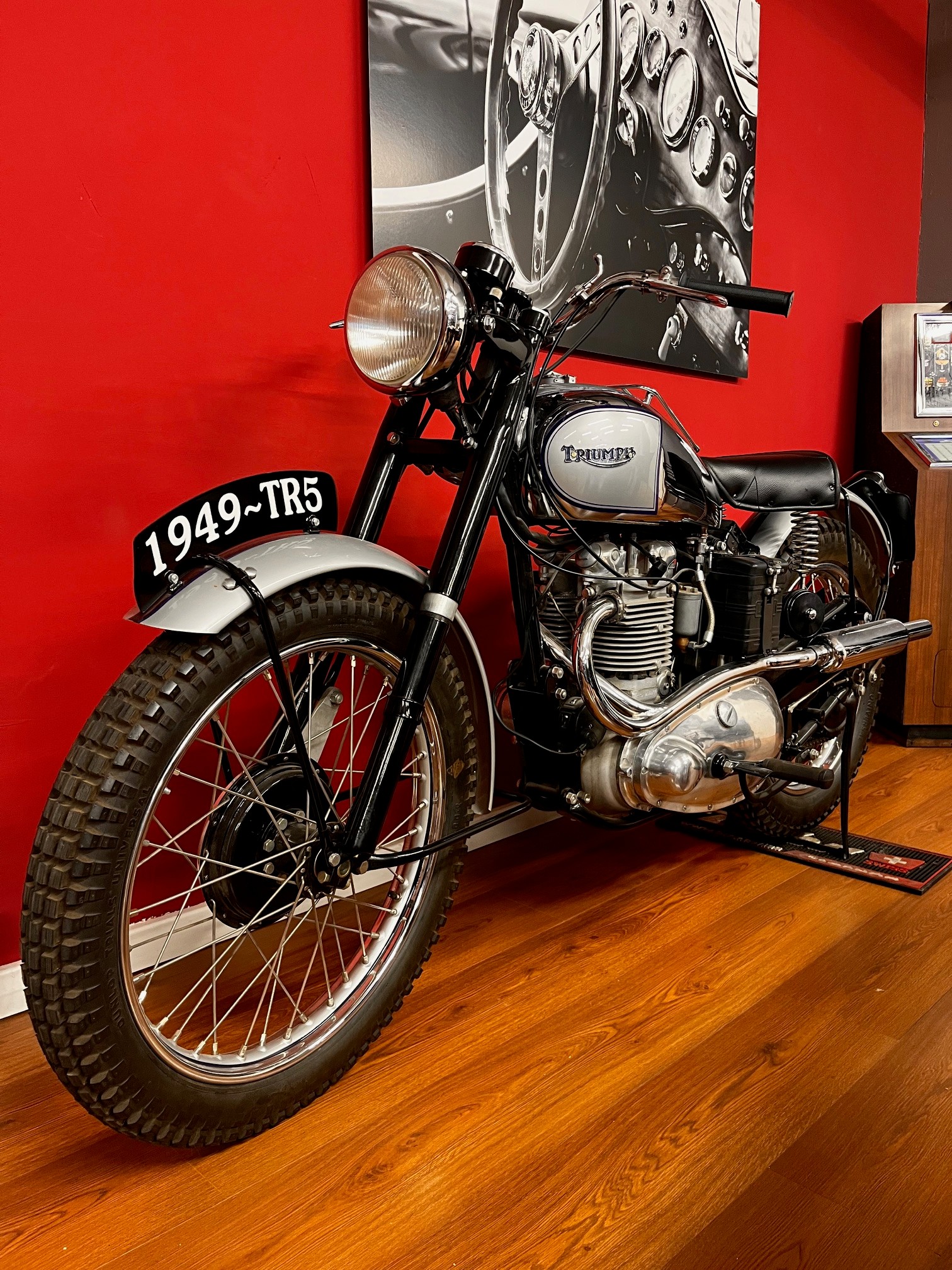 TRIUMPH Trophy