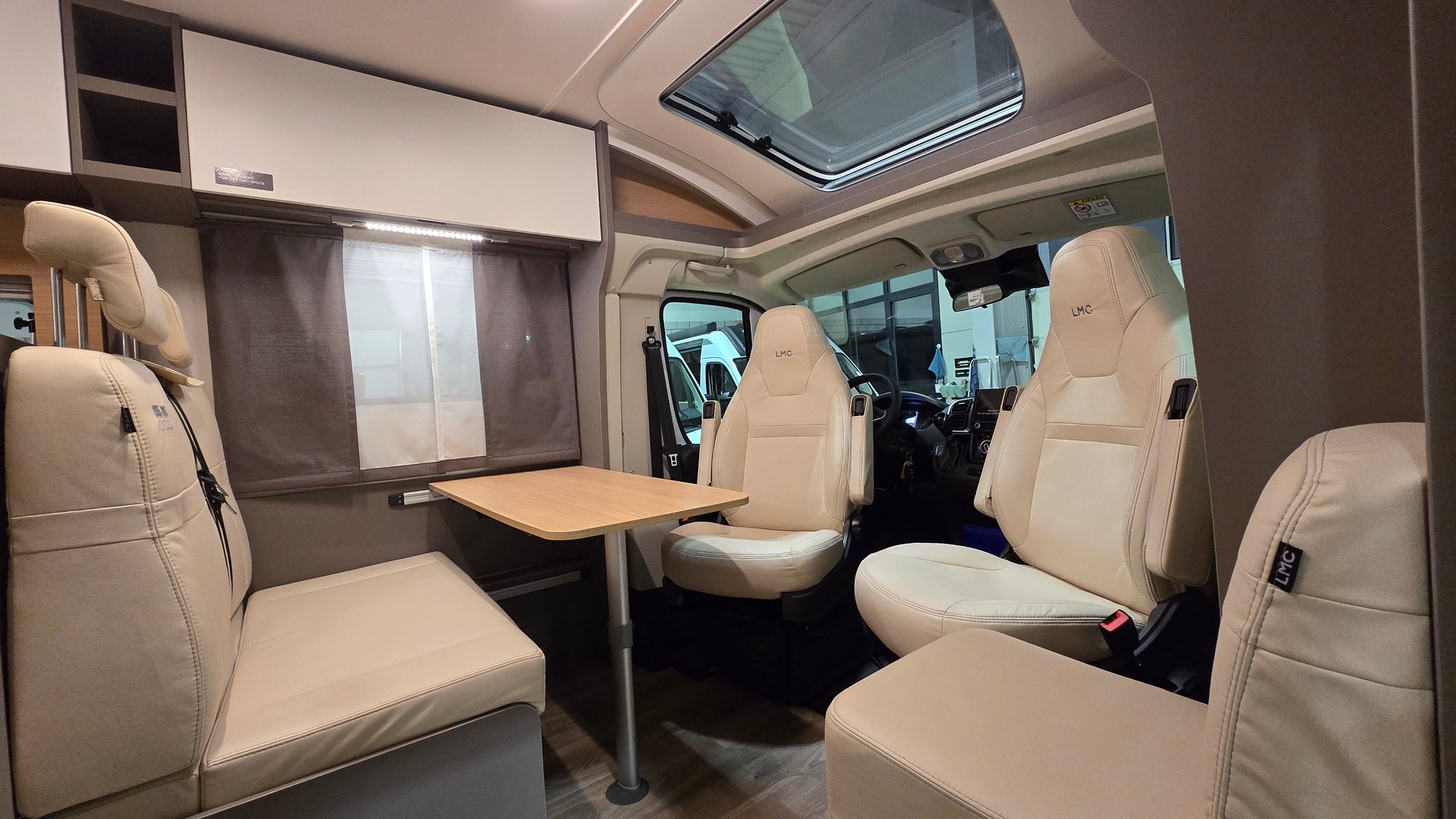 LMC "70Jahre- LMC" / Fiat Ducato 2.2MJT 140PS- Automatik-image-7