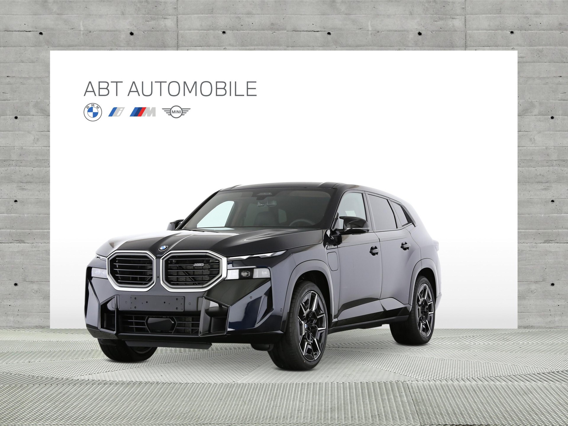 BMW XM 50e Plug-in Hybrid