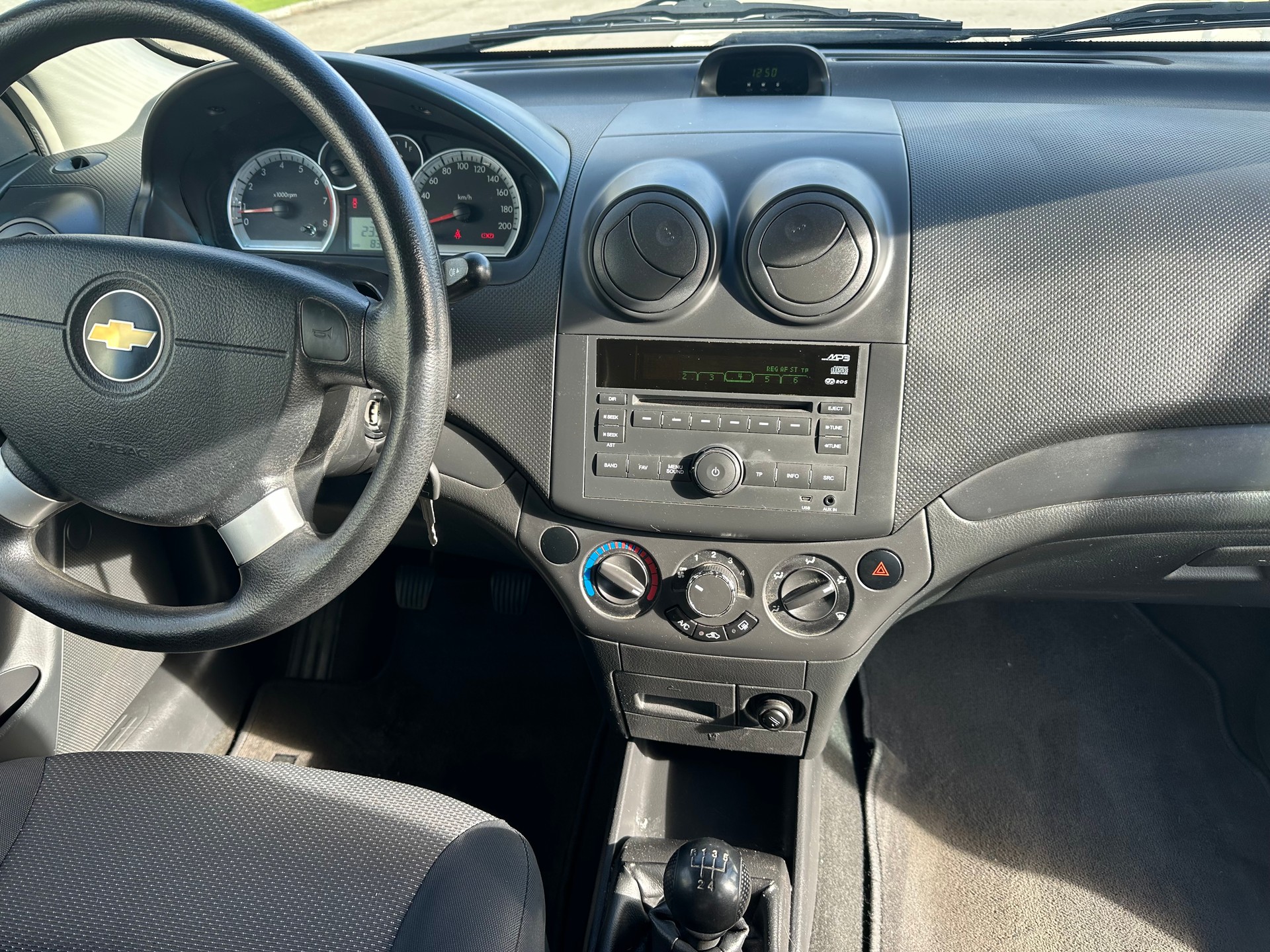 CHEVROLET Aveo 1.4 LT-image-5