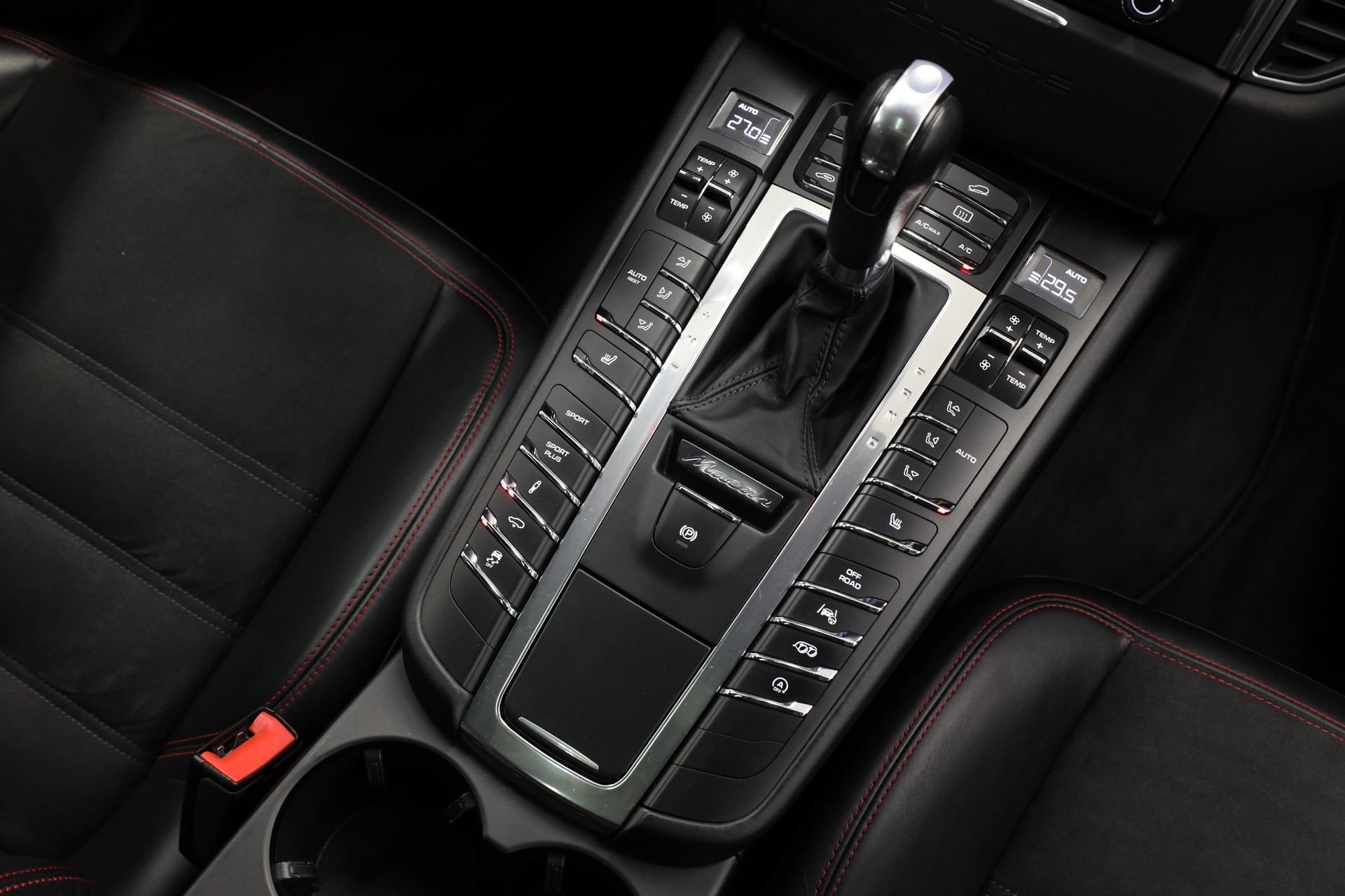 PORSCHE Macan 3.0 V6 GTS-image-17