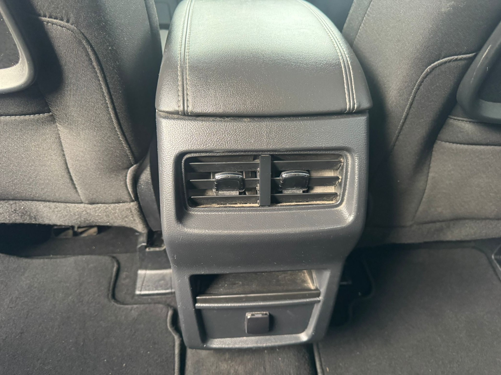 FORD Galaxy 2.0 TDCi Trend-image-17
