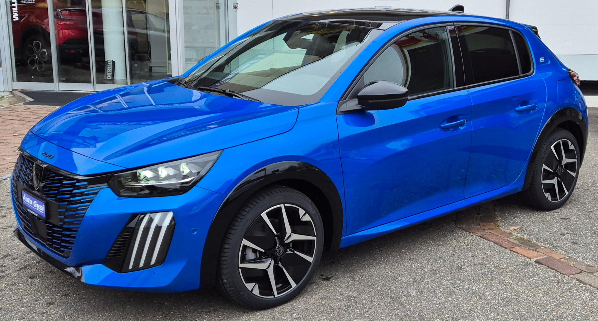 PEUGEOT 208 1.2 MHEV Allure Helvetia (443)-image-12