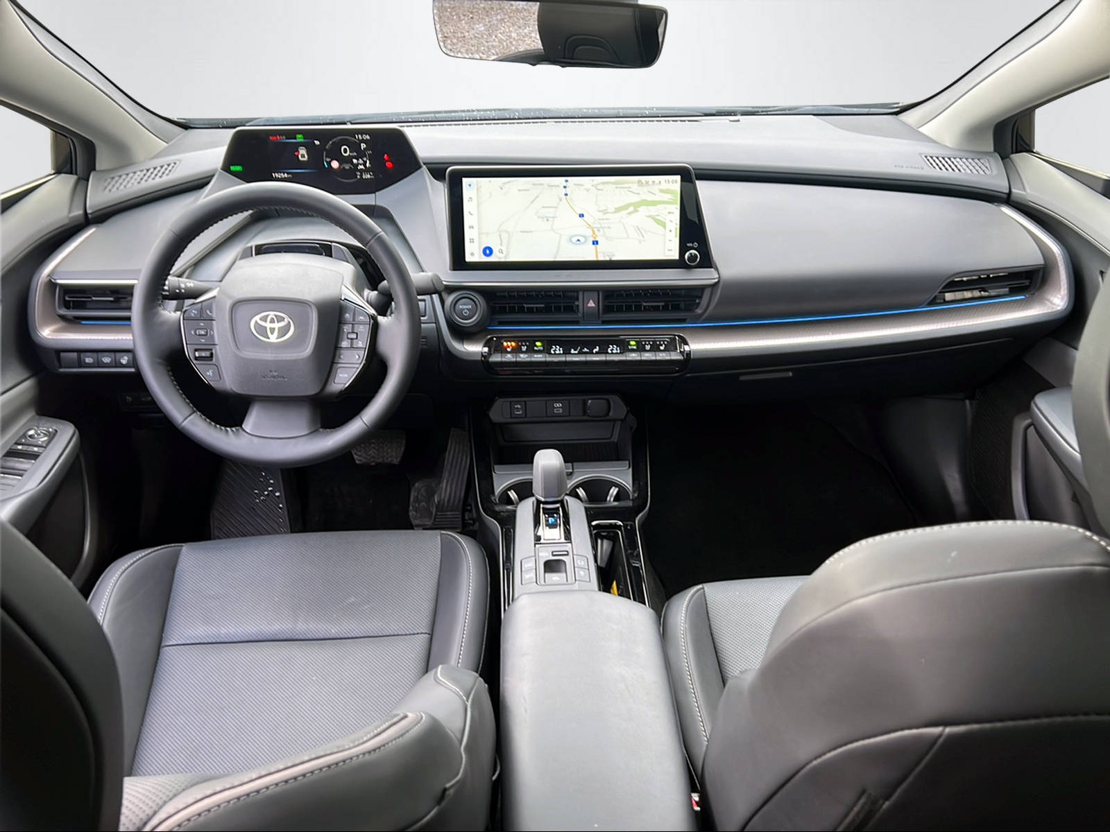 TOYOTA Prius 2.0 Plug-In-Hybrid Premium-image-12