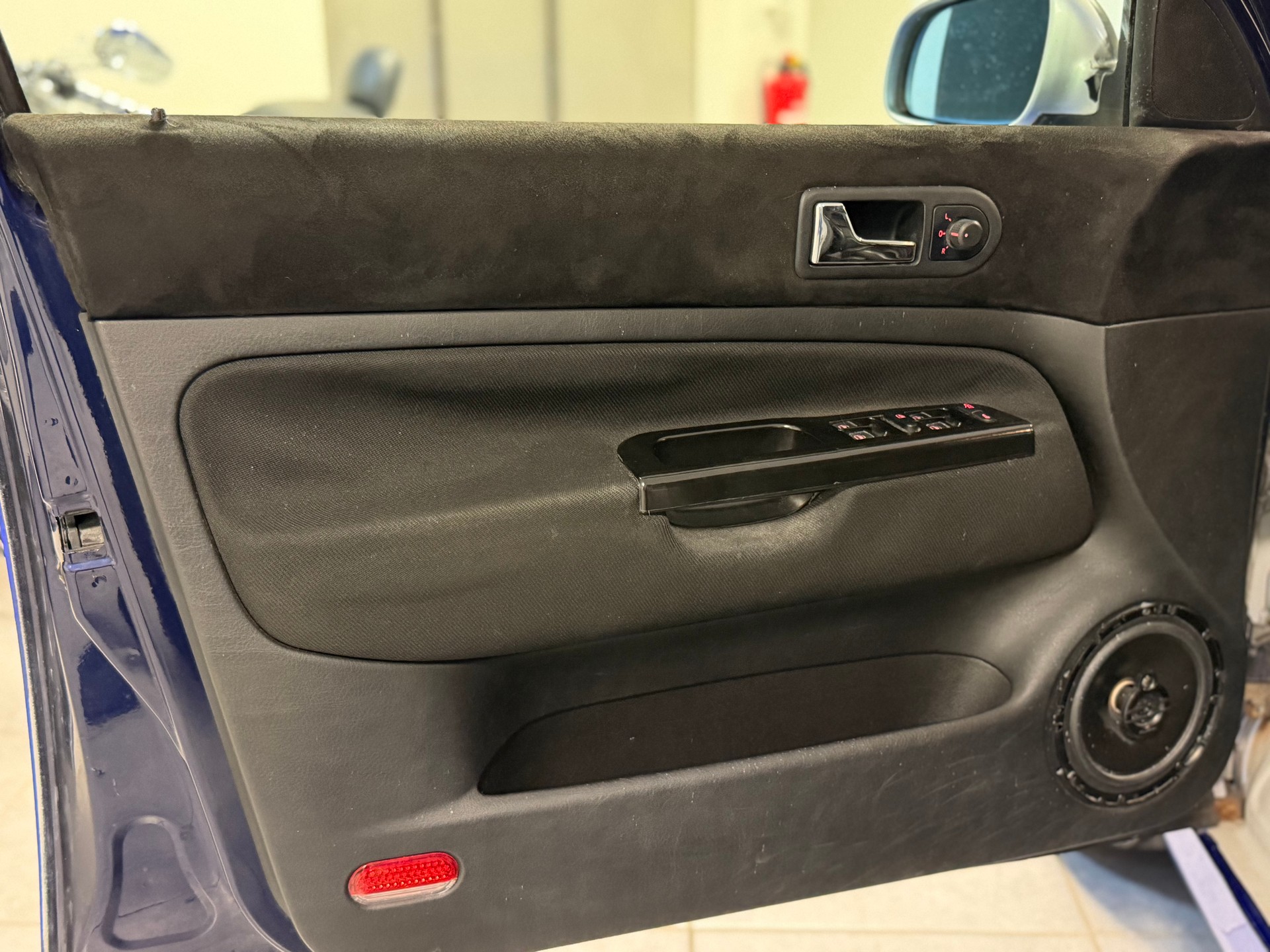 VW Golf 2.8 Highline 4Motion-image-25