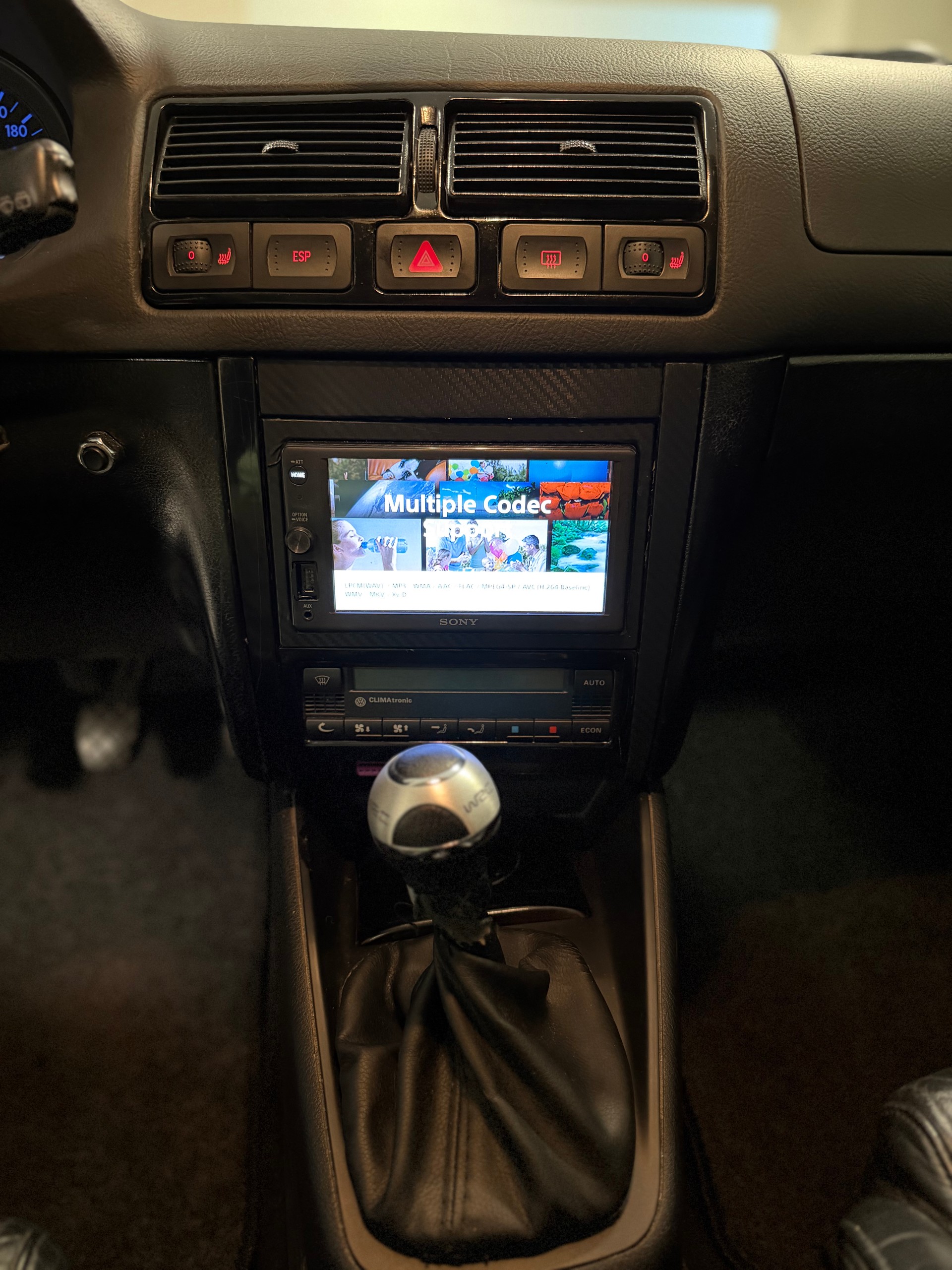 VW Golf 2.8 Highline 4Motion-image-23