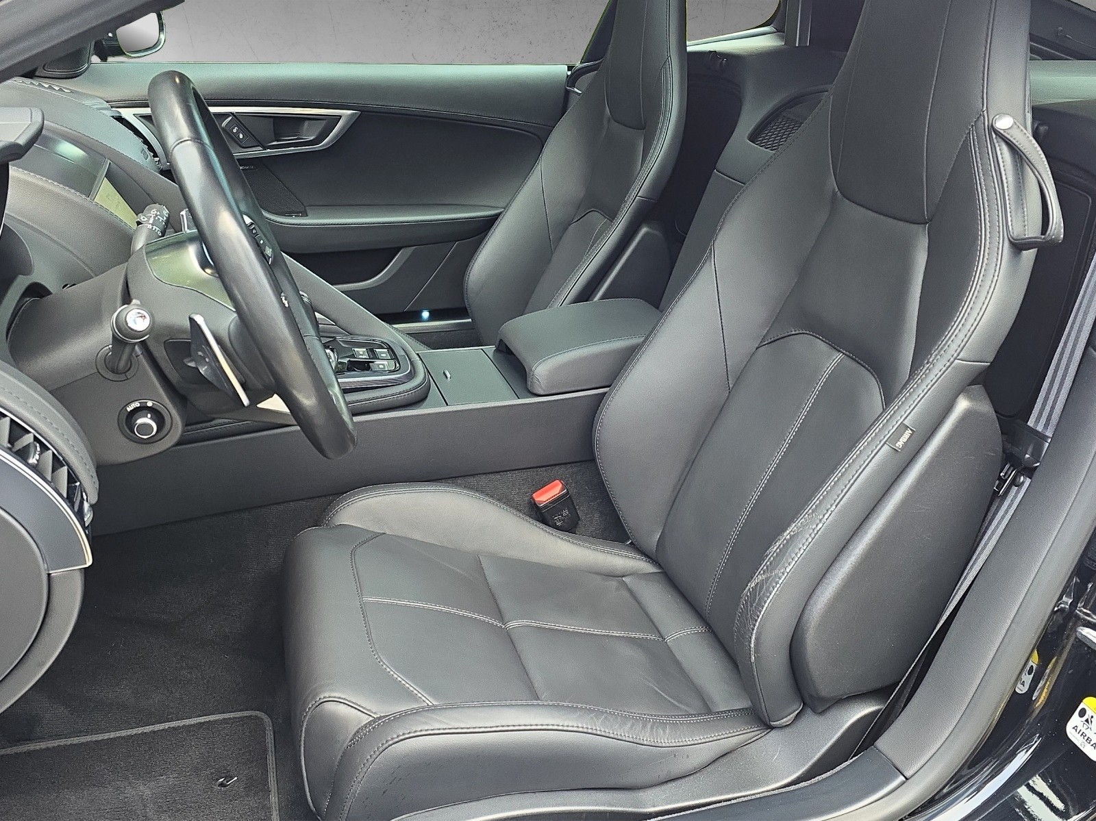 JAGUAR F-Type 2.0 I4 R-Dynamic Automatik-image-9