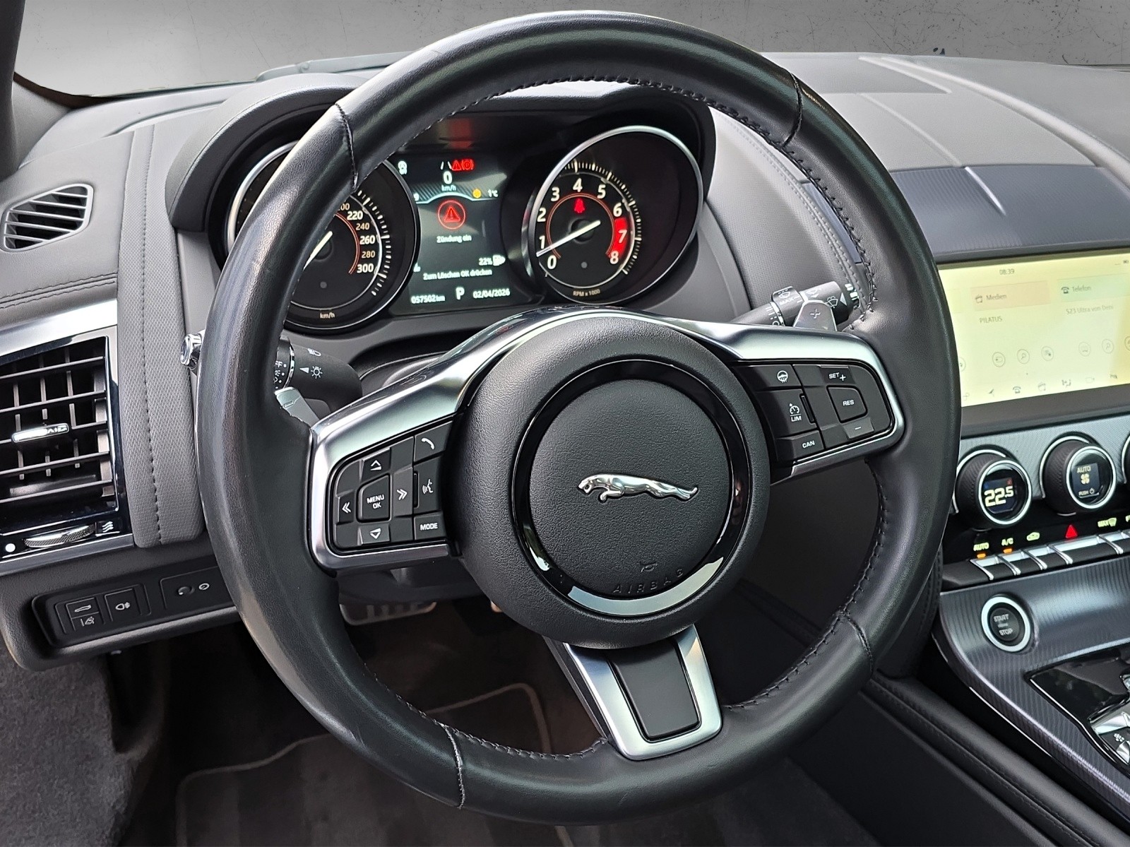 JAGUAR F-Type 2.0 I4 R-Dynamic Automatik-image-13