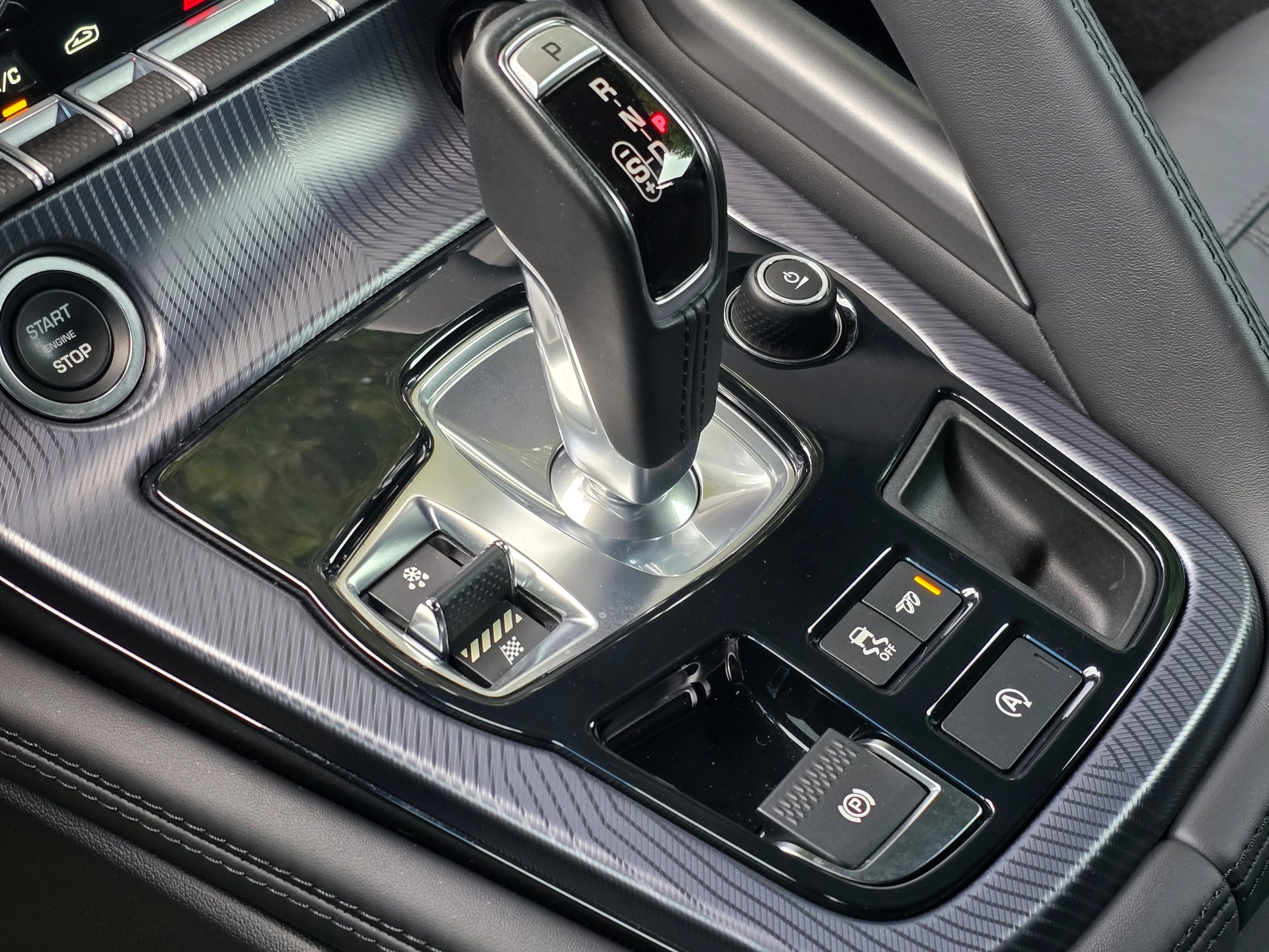 JAGUAR F-Type 2.0 I4 R-Dynamic Automatik-image-24