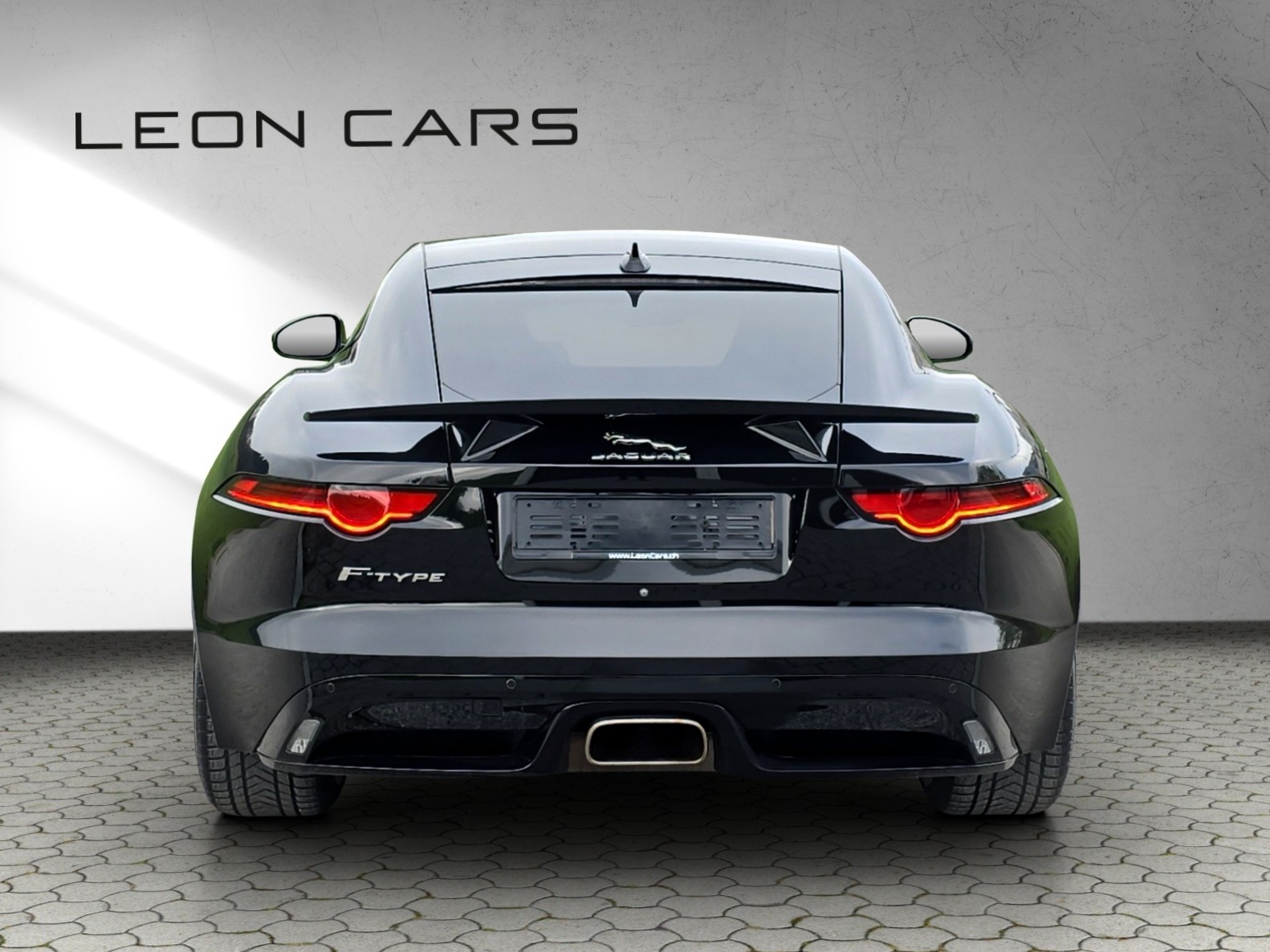 JAGUAR F-Type 2.0 I4 R-Dynamic Automatik-image-5
