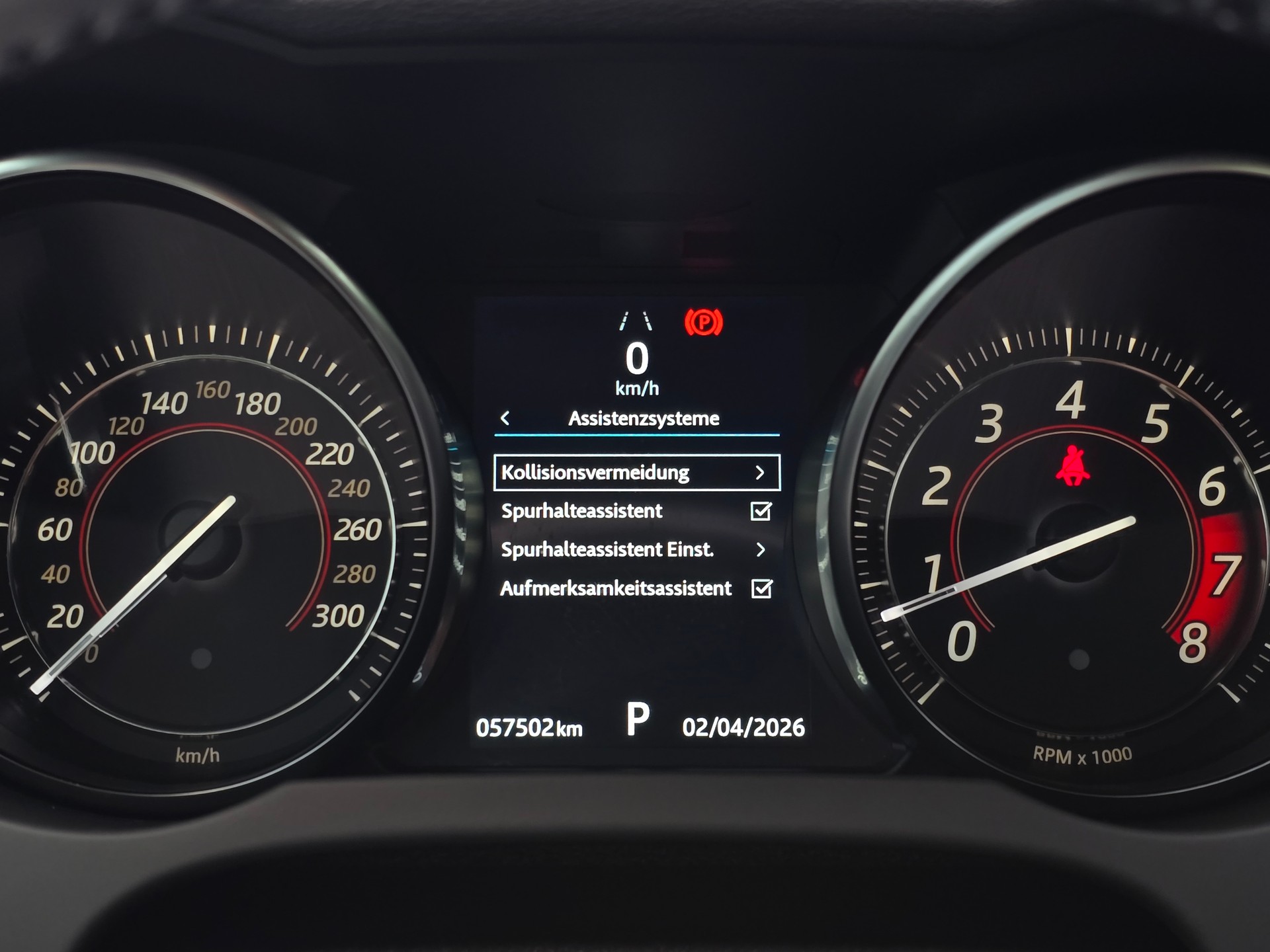 JAGUAR F-Type 2.0 I4 R-Dynamic Automatik-image-17