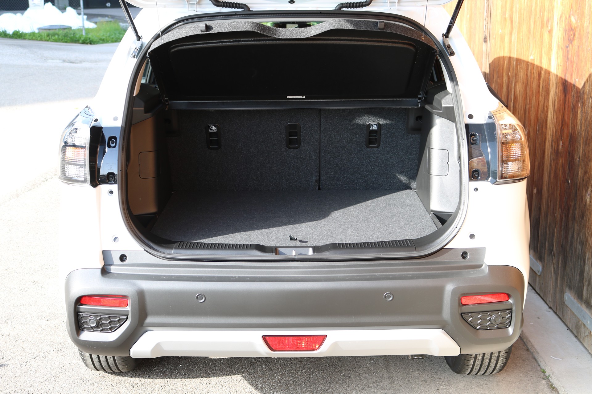 SUZUKI S-Cross 1.4T Compact Top 4WD Automatic-image-15