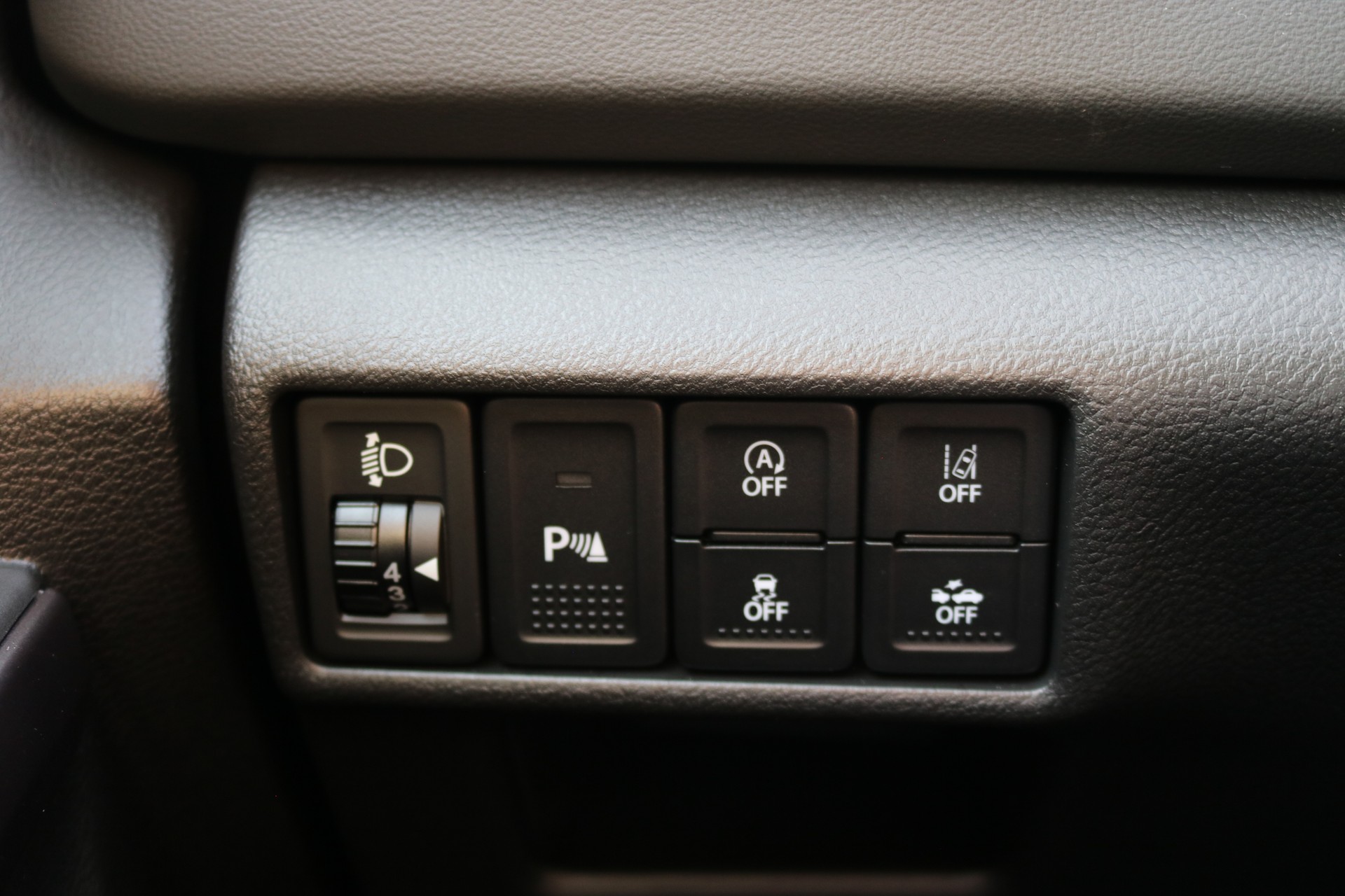 SUZUKI S-Cross 1.4T Compact Top 4WD Automatic-image-9