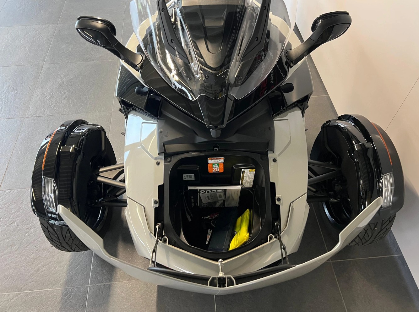 CAN-AM Spyder F3-LTD Special Special Series SE6-image-14