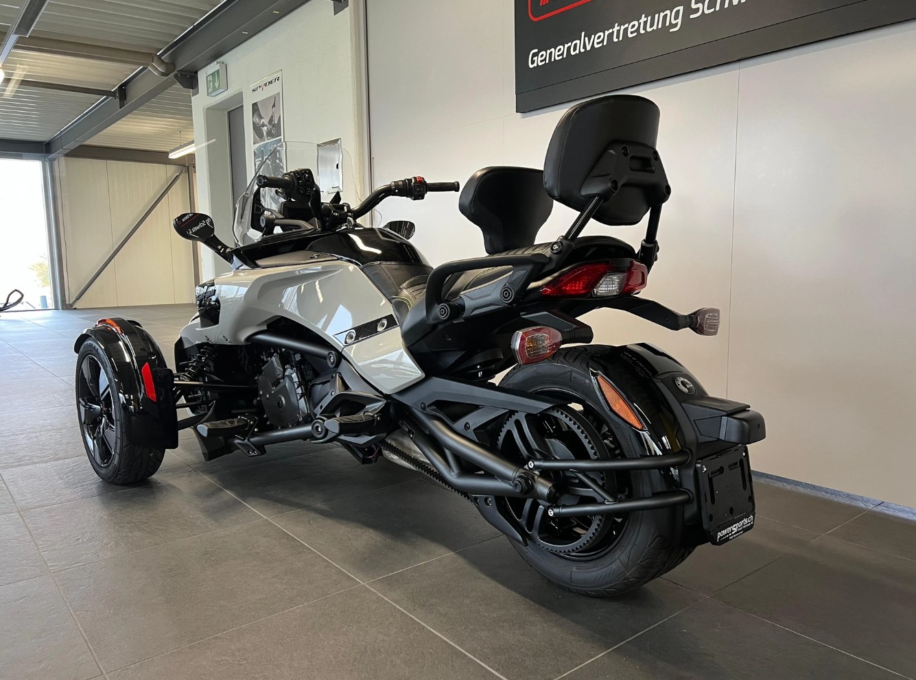 CAN-AM Spyder F3-LTD Special Special Series SE6-image-5