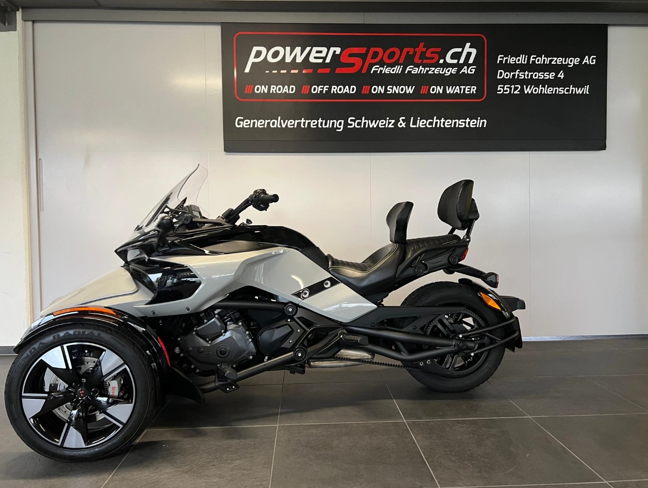 CAN-AM Spyder F3-LTD Special Special Series SE6-image-4