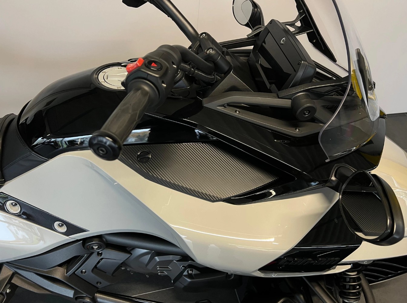 CAN-AM Spyder F3-LTD Special Special Series SE6-image-12