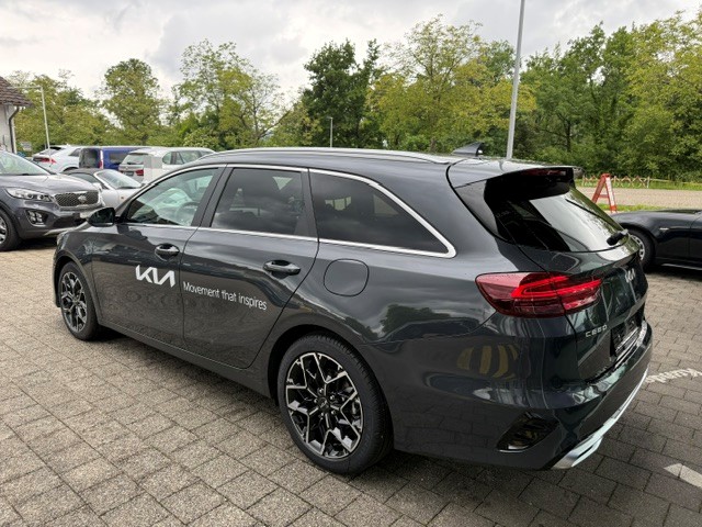 KIA Ceed SW 1.5 T-GDi GT-Line-showroom-element-3