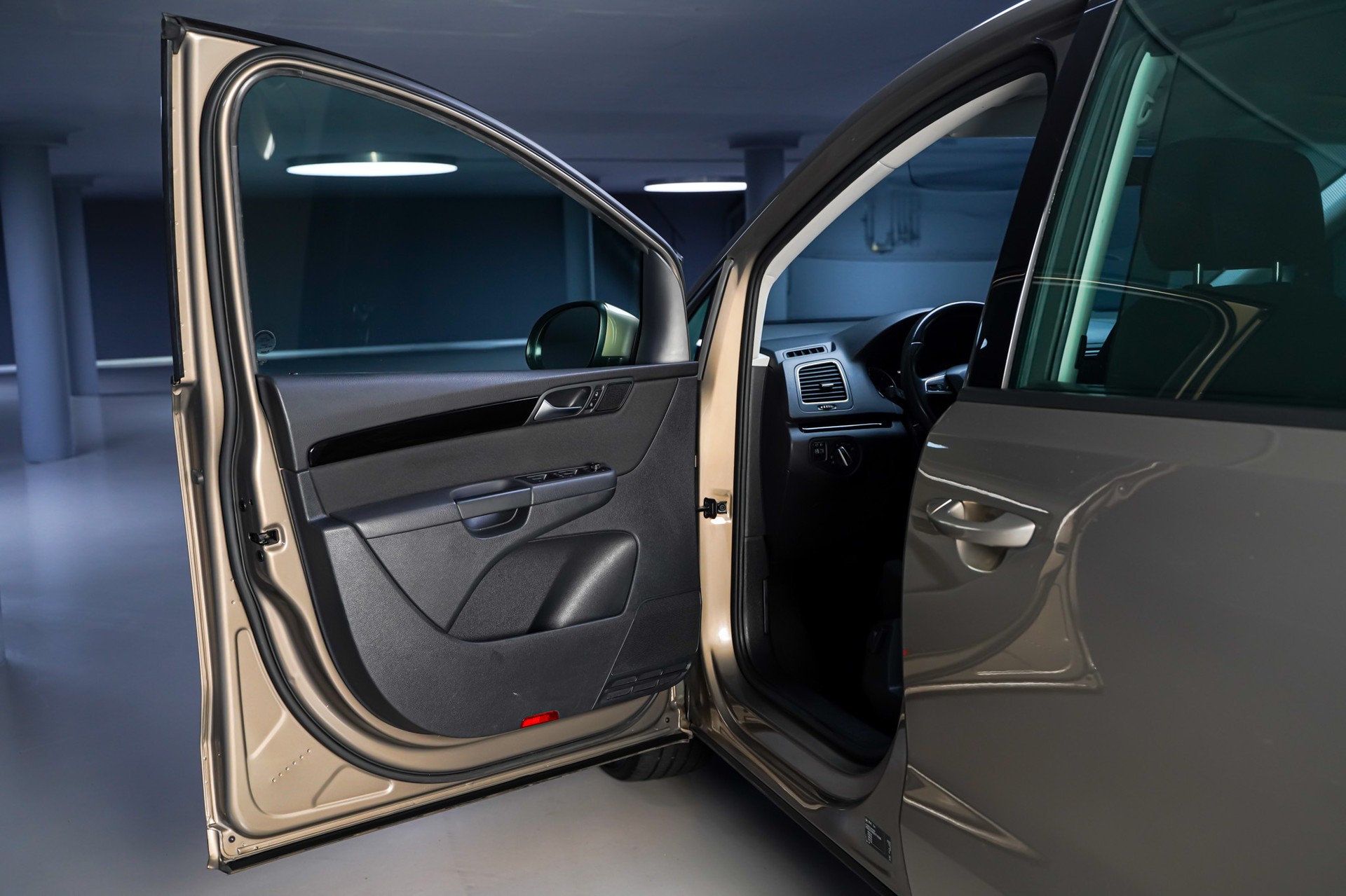 SEAT Alhambra 2.0 TDI Reference DSG 7-Plätzer-image-7
