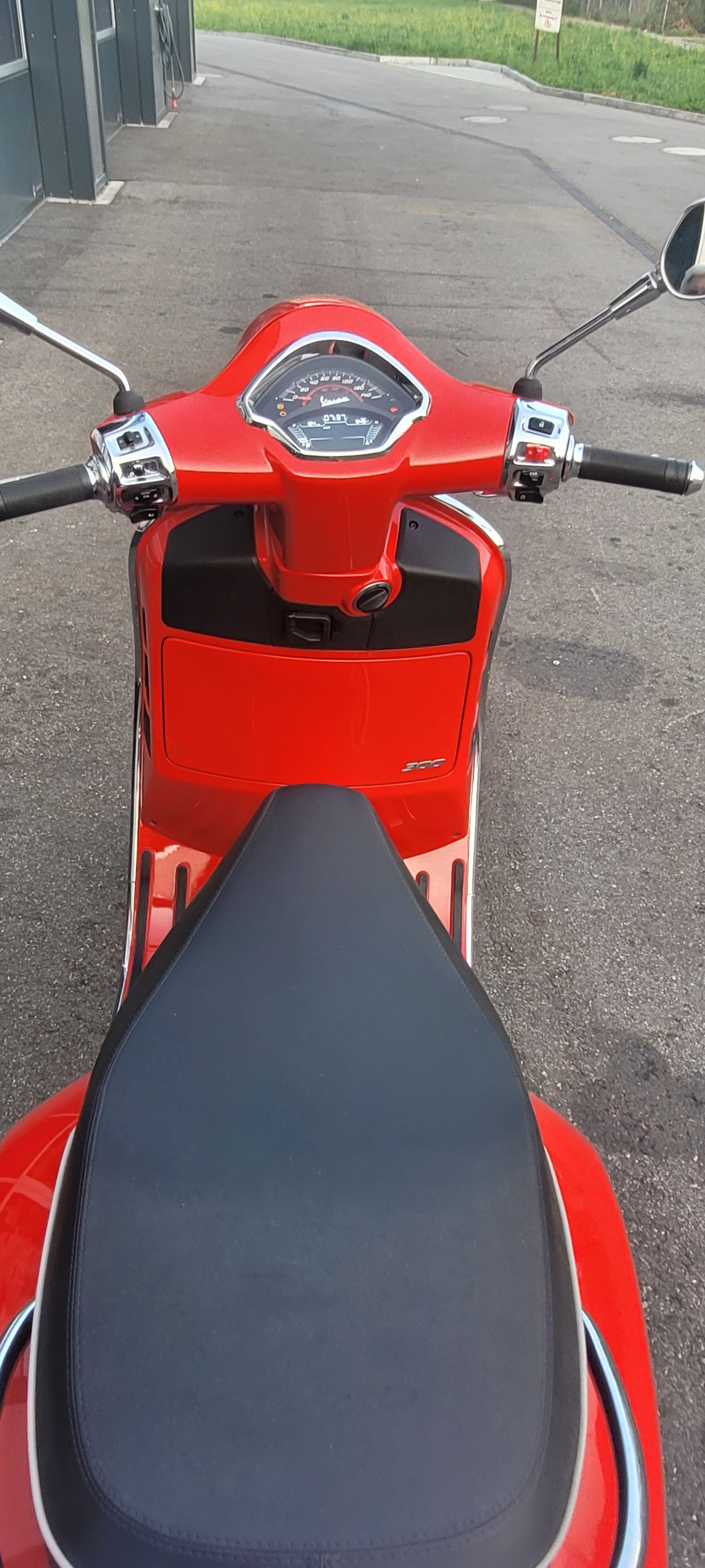 PIAGGIO Vespa GTS 300 ABS-image-3