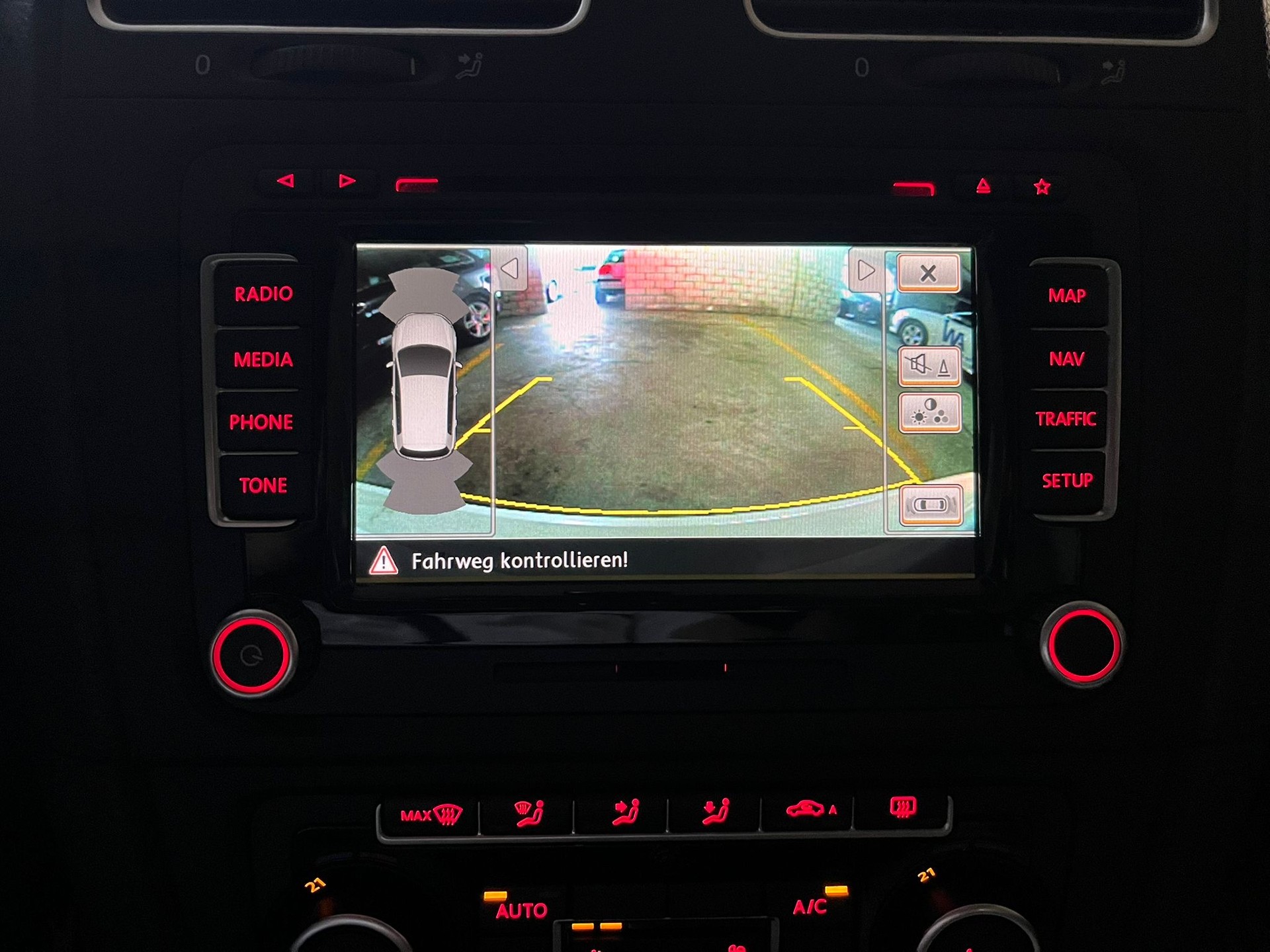 VW Golf 1.2 TSI BlueMotion Technology Comfortline-image-5