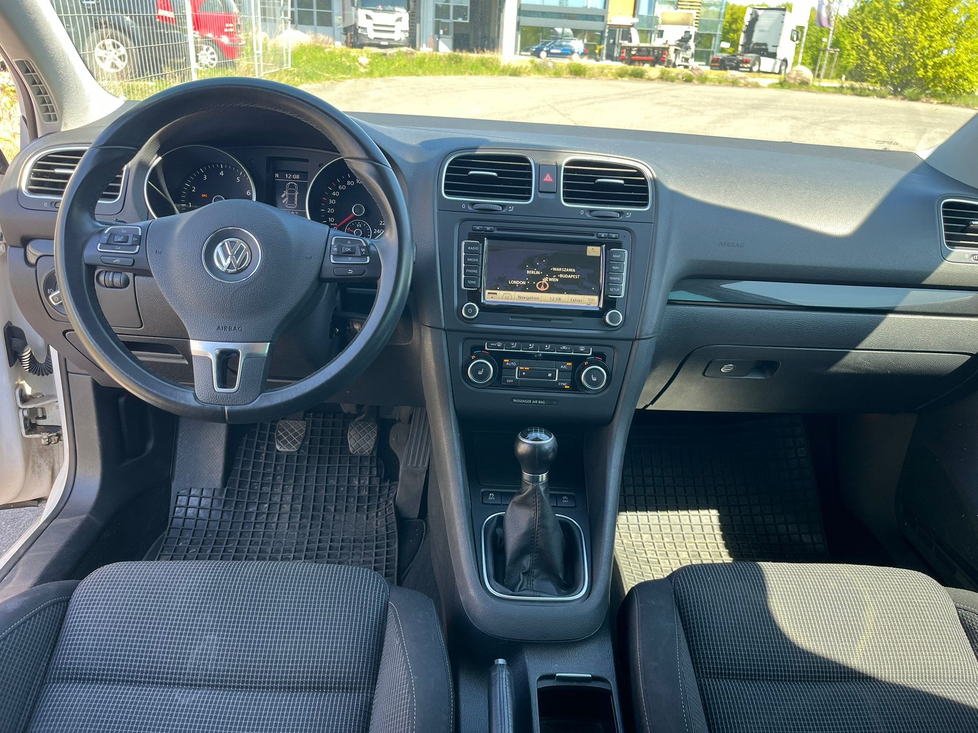 VW Golf 1.2 TSI BlueMotion Technology Comfortline-image-4