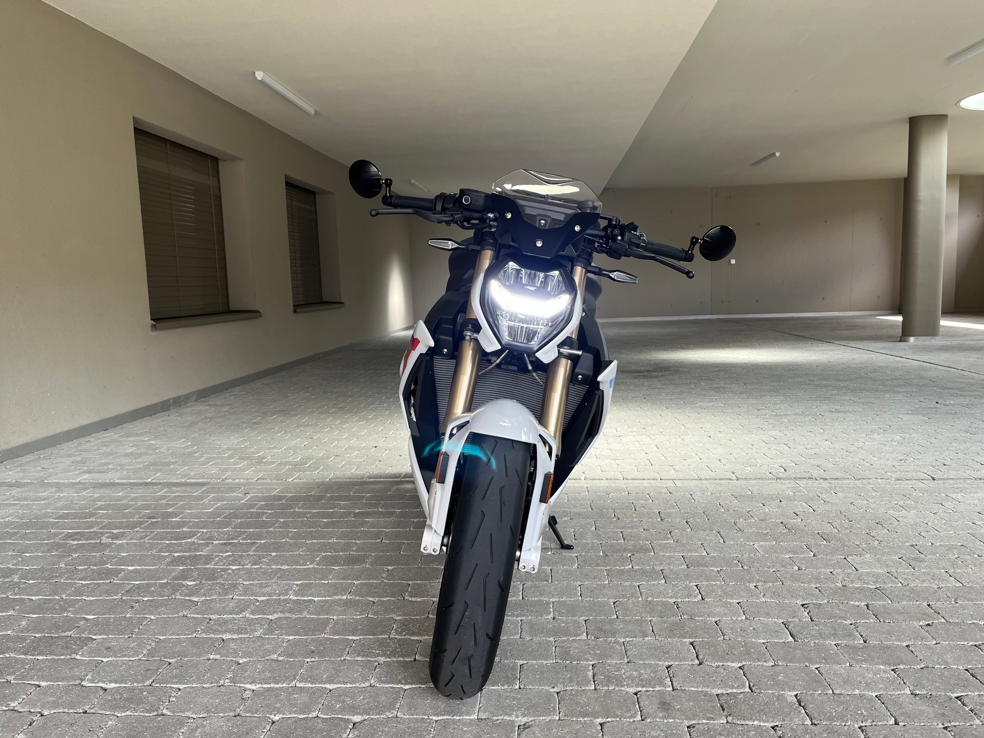 BMW S 1000 R M (*RESERVIERT*)-image-3