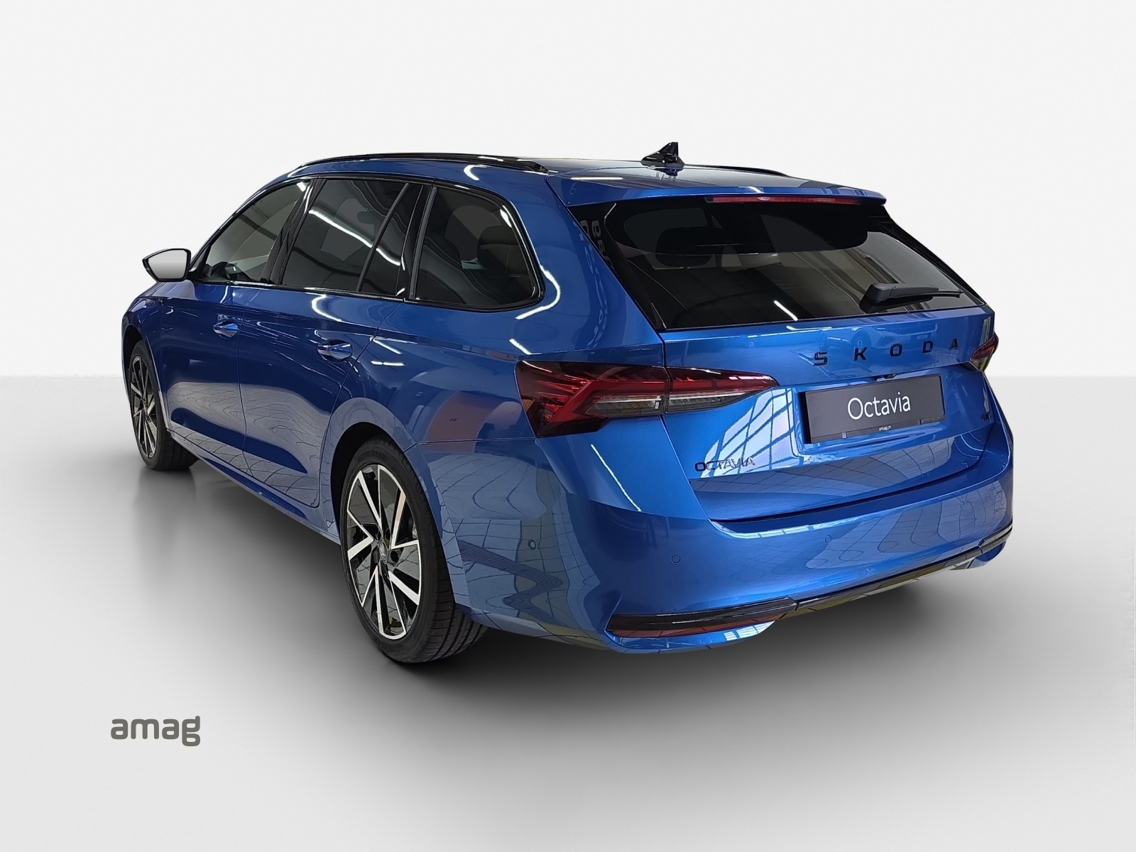 SKODA Octavia Combi 2.0 TSI DSG Sport Line 4x4-showroom-element-2