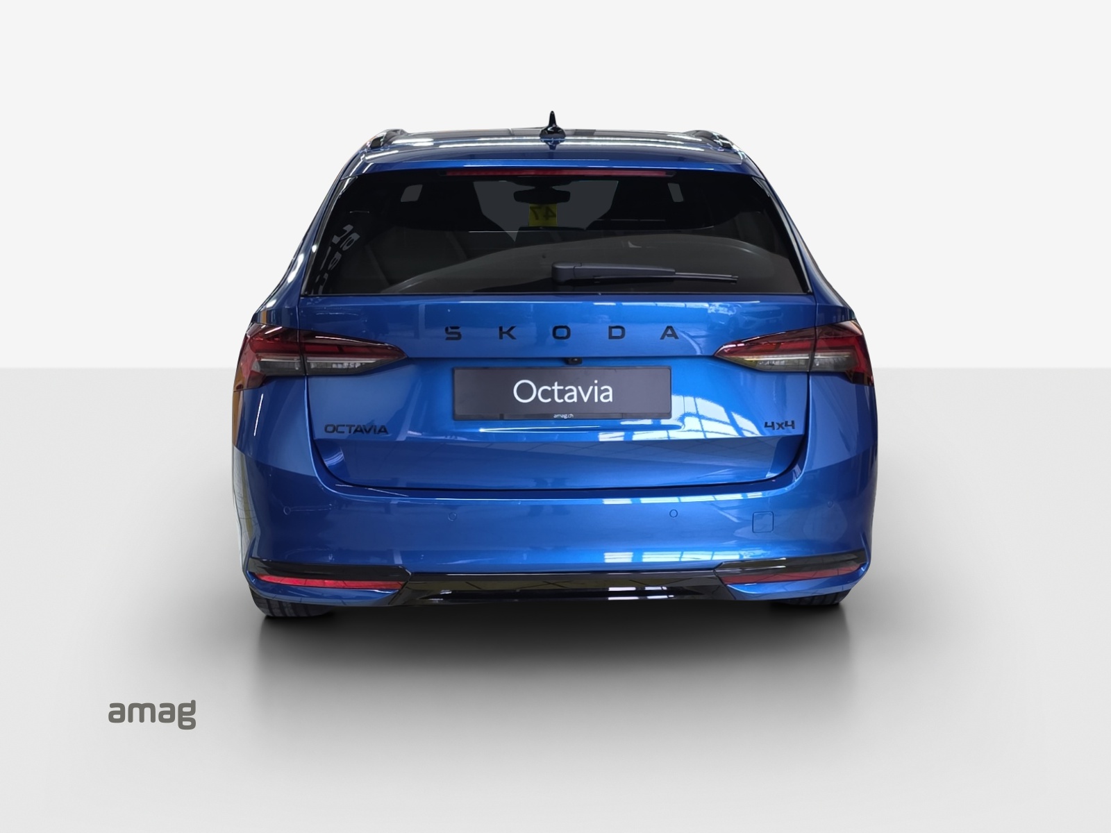 SKODA Octavia Combi 2.0 TSI DSG Sport Line 4x4-showroom-element-3