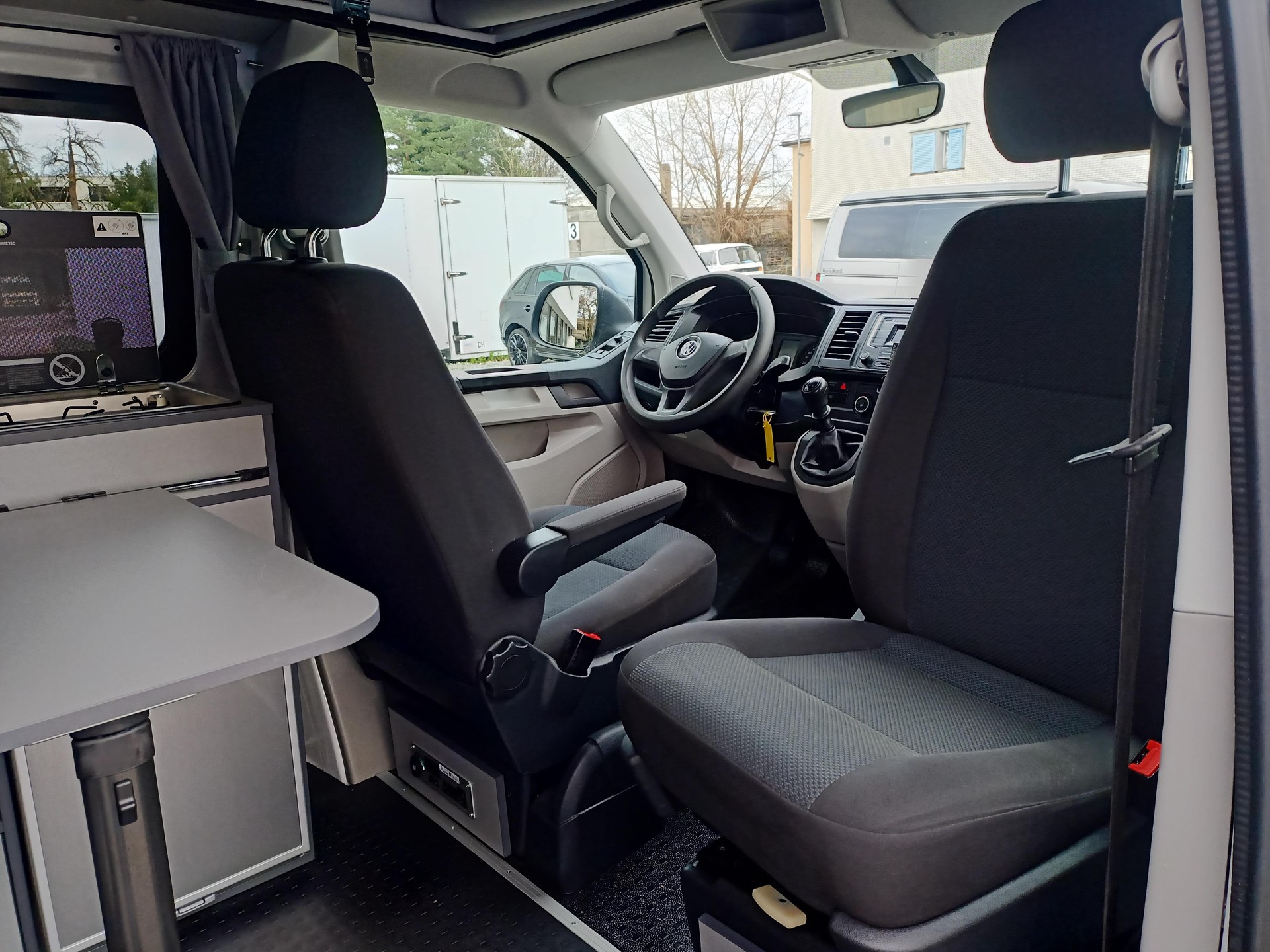 VW T6.1 2.0 TDI 115PS MareMonti COMFORT Camper 5Sitze-image-6