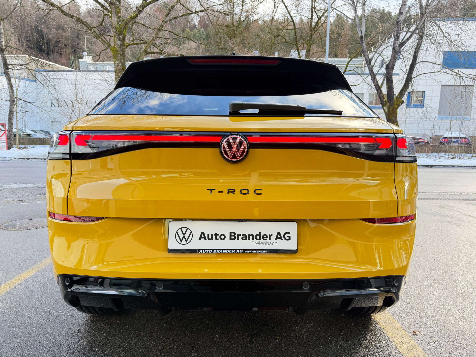 VW T-Roc 1.5 eTSI mHEV R-Line DSG-image-4