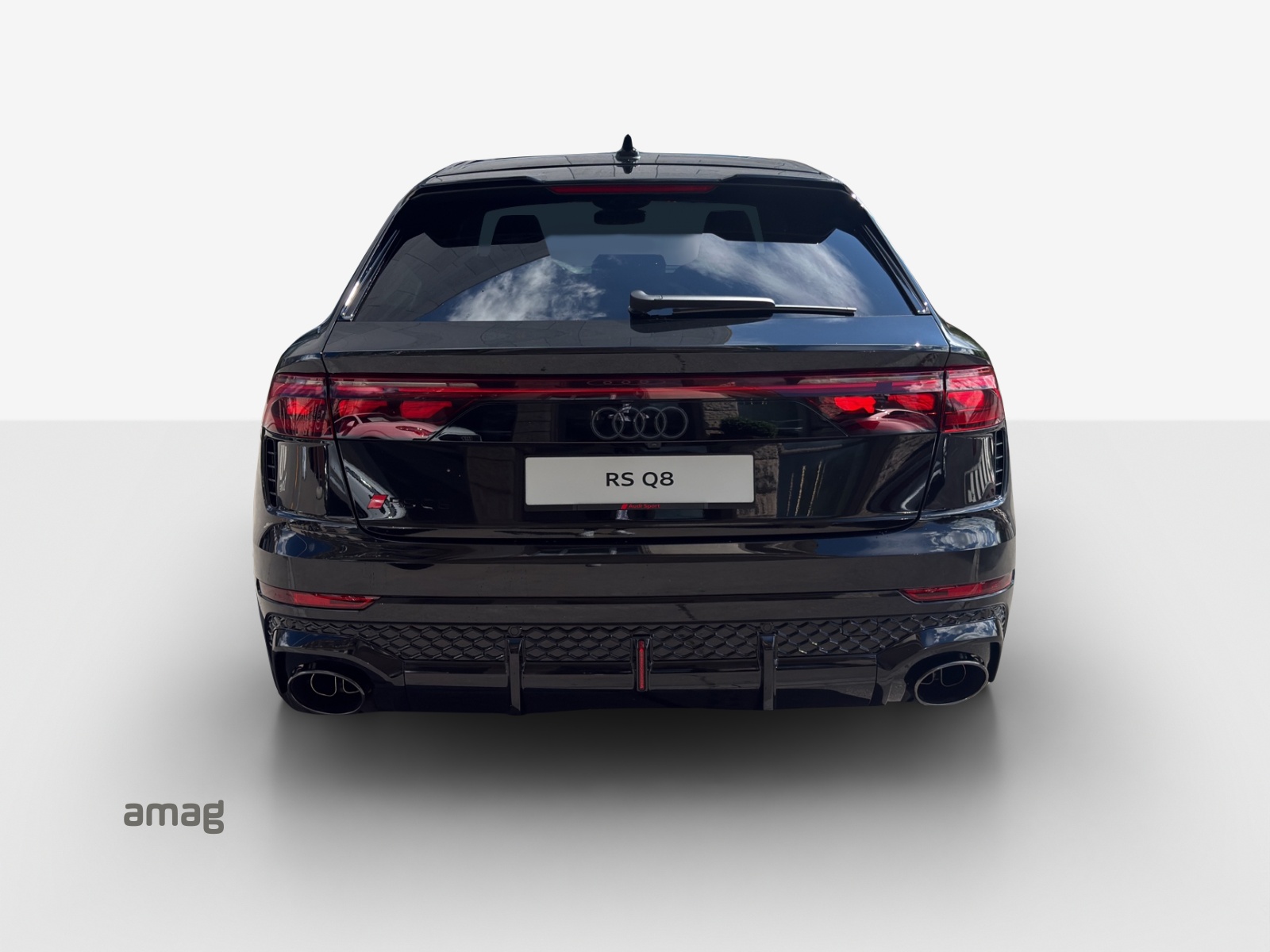 AUDI RSQ8 performance quattro-showroom-element-3