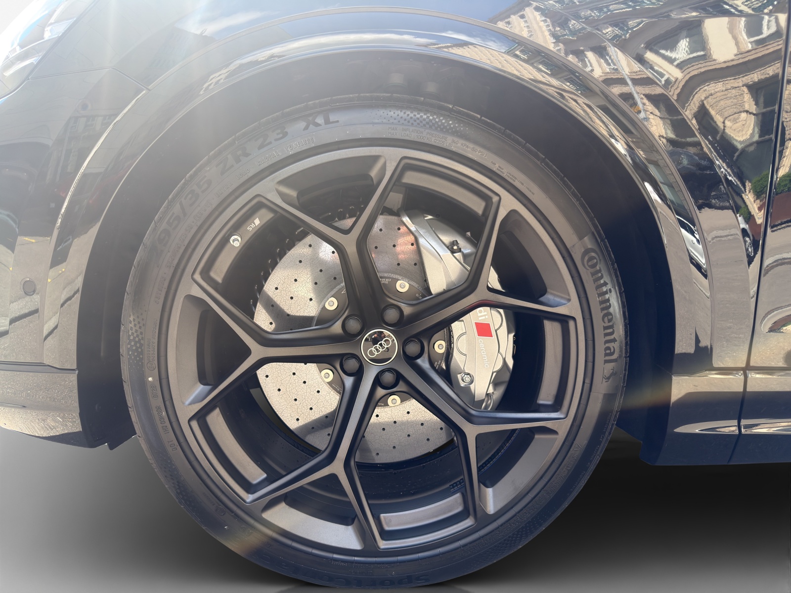 AUDI RSQ8 performance quattro-image-13