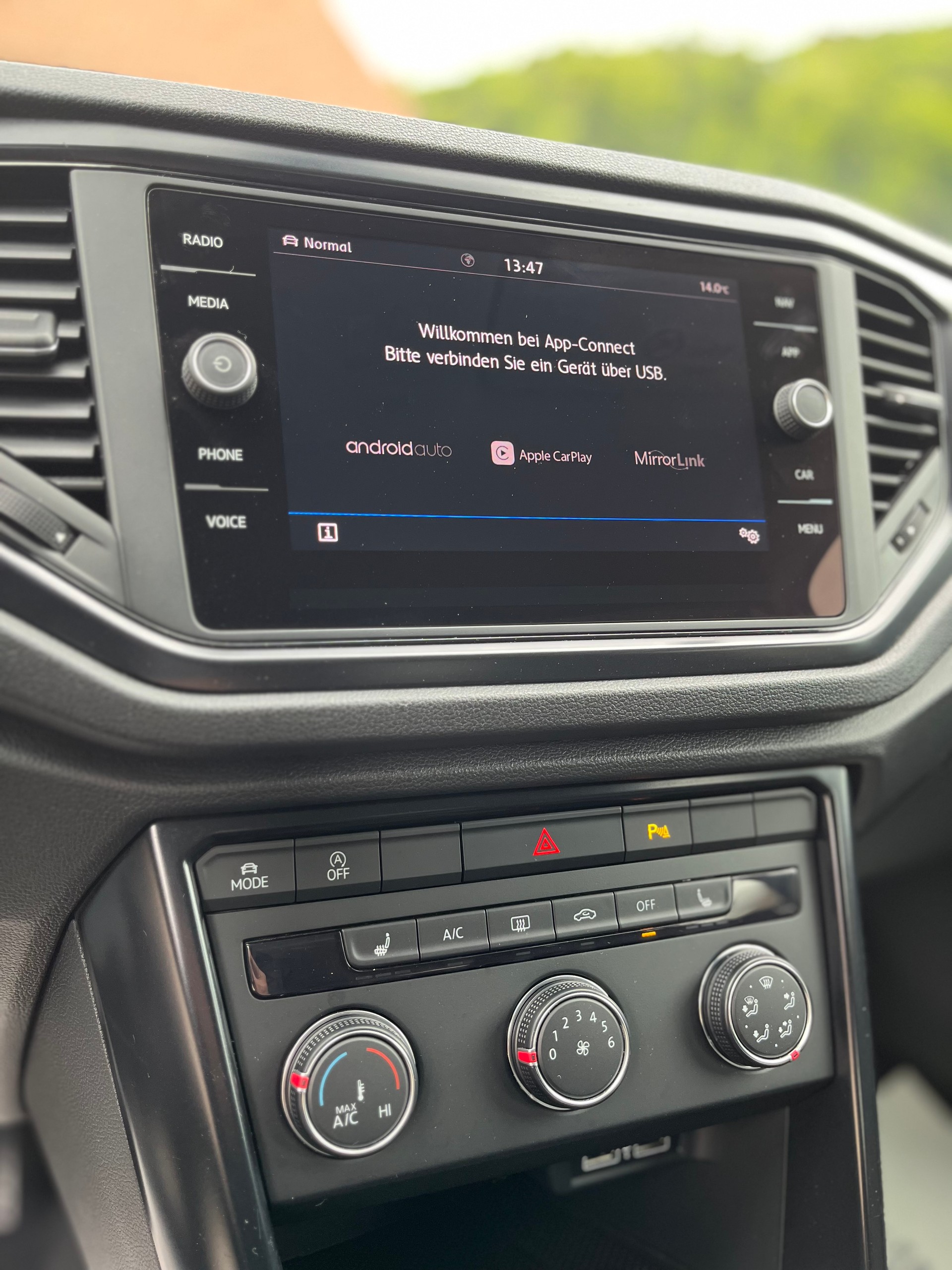 VW T-Roc 1.0 TSI Advance / Frisch ab MFK & Service / CH Fahrzeug / 12 Monate Garantie-image-10