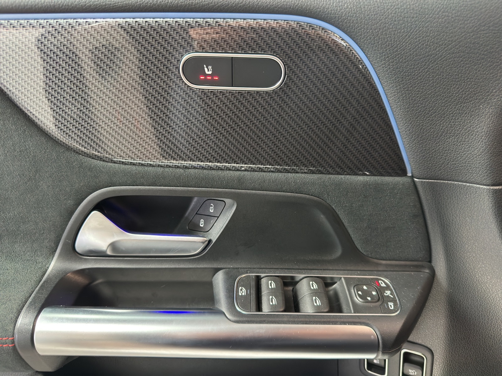 MERCEDES-BENZ B 250 e 8G-DCT-image-12